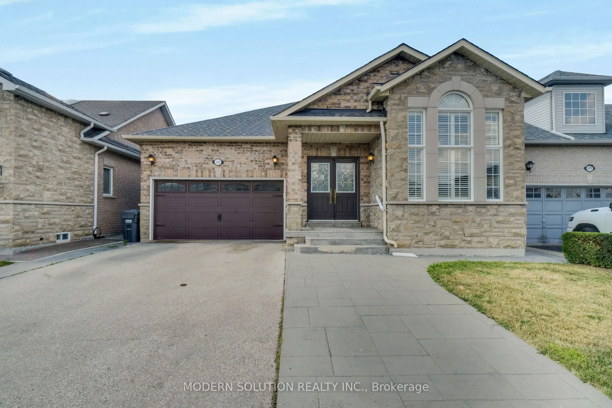 53 Ellwood Drive W