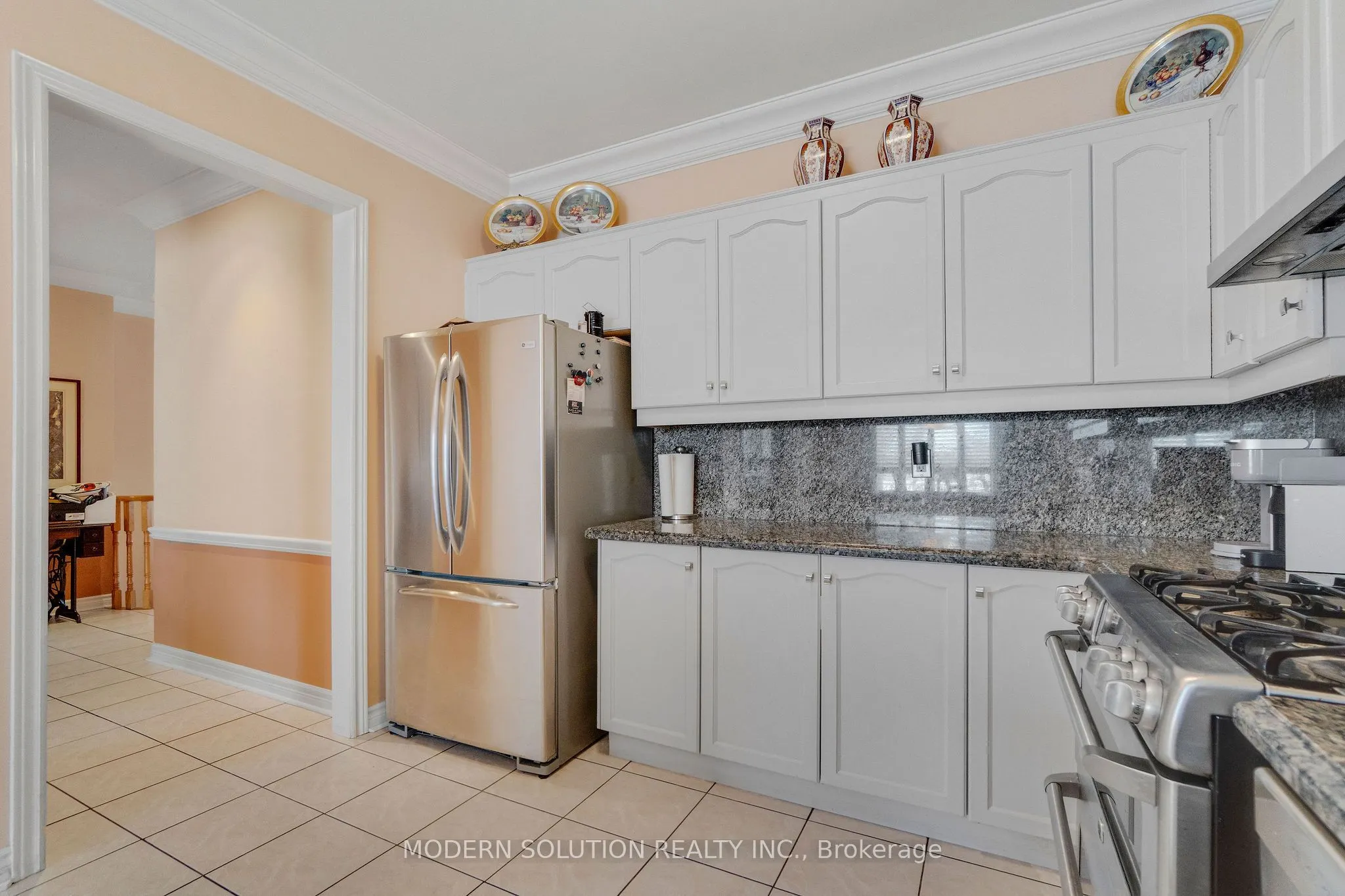 53 Ellwood Drive W