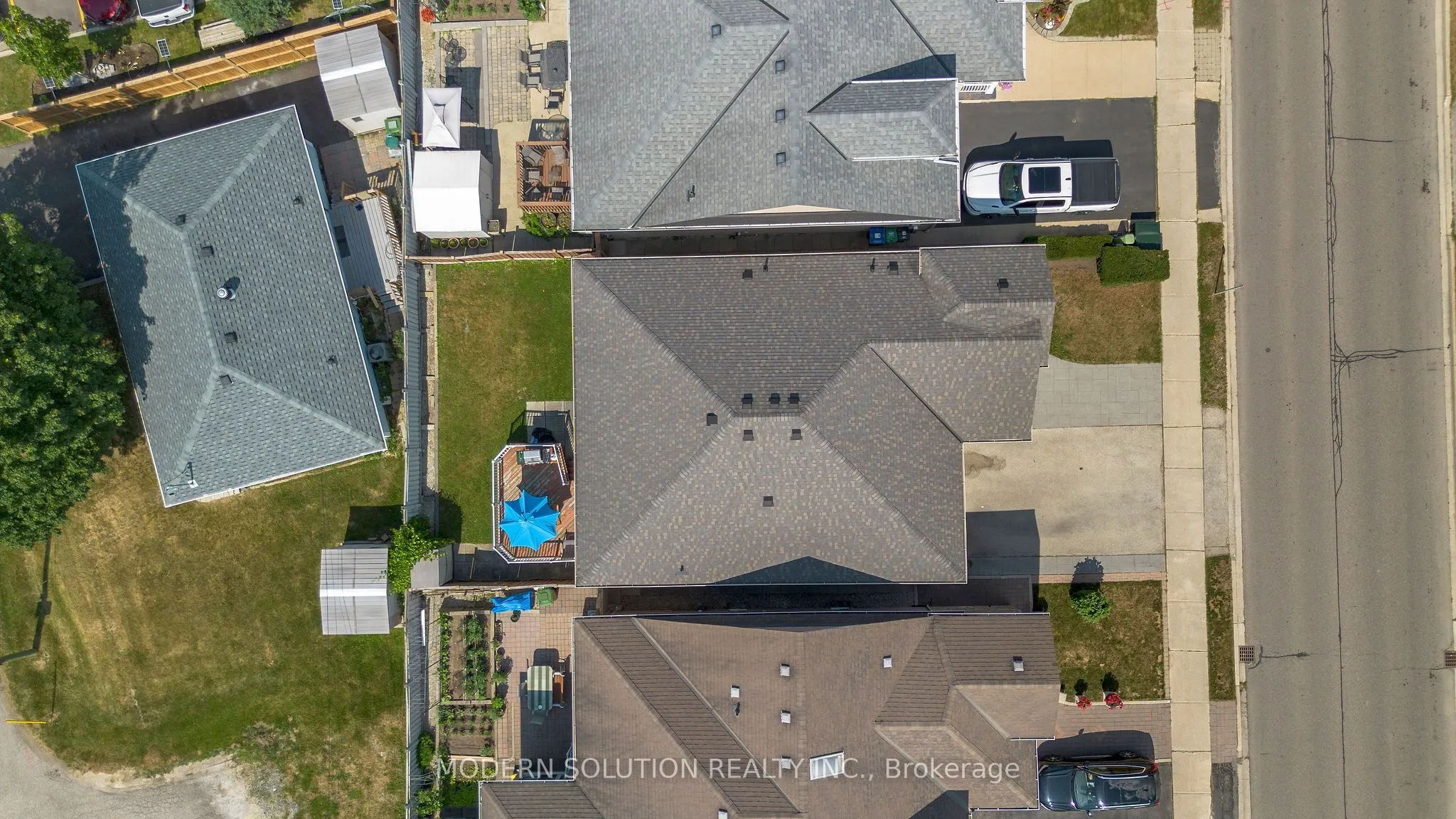 53 Ellwood Drive W