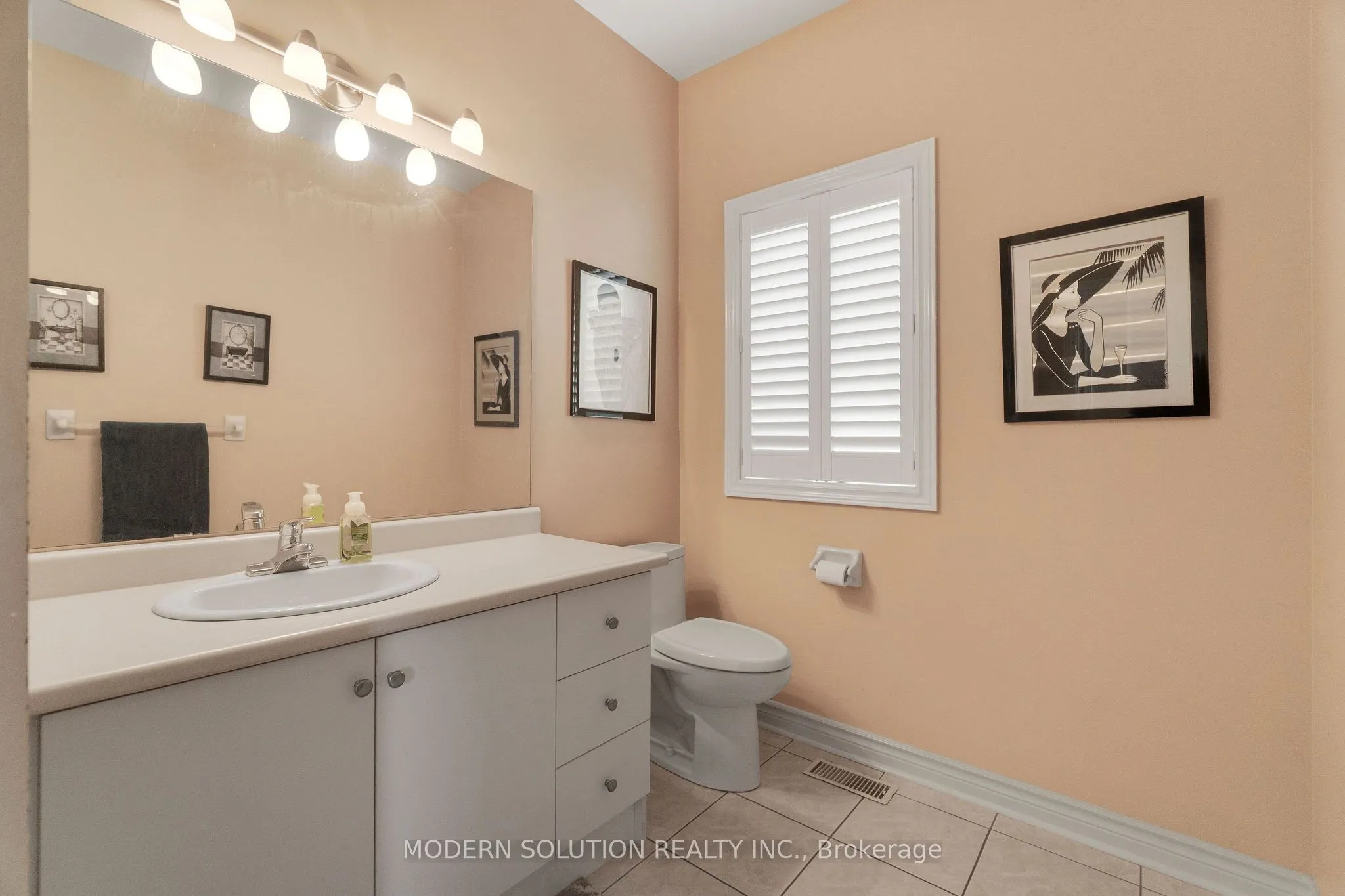 53 Ellwood Drive W