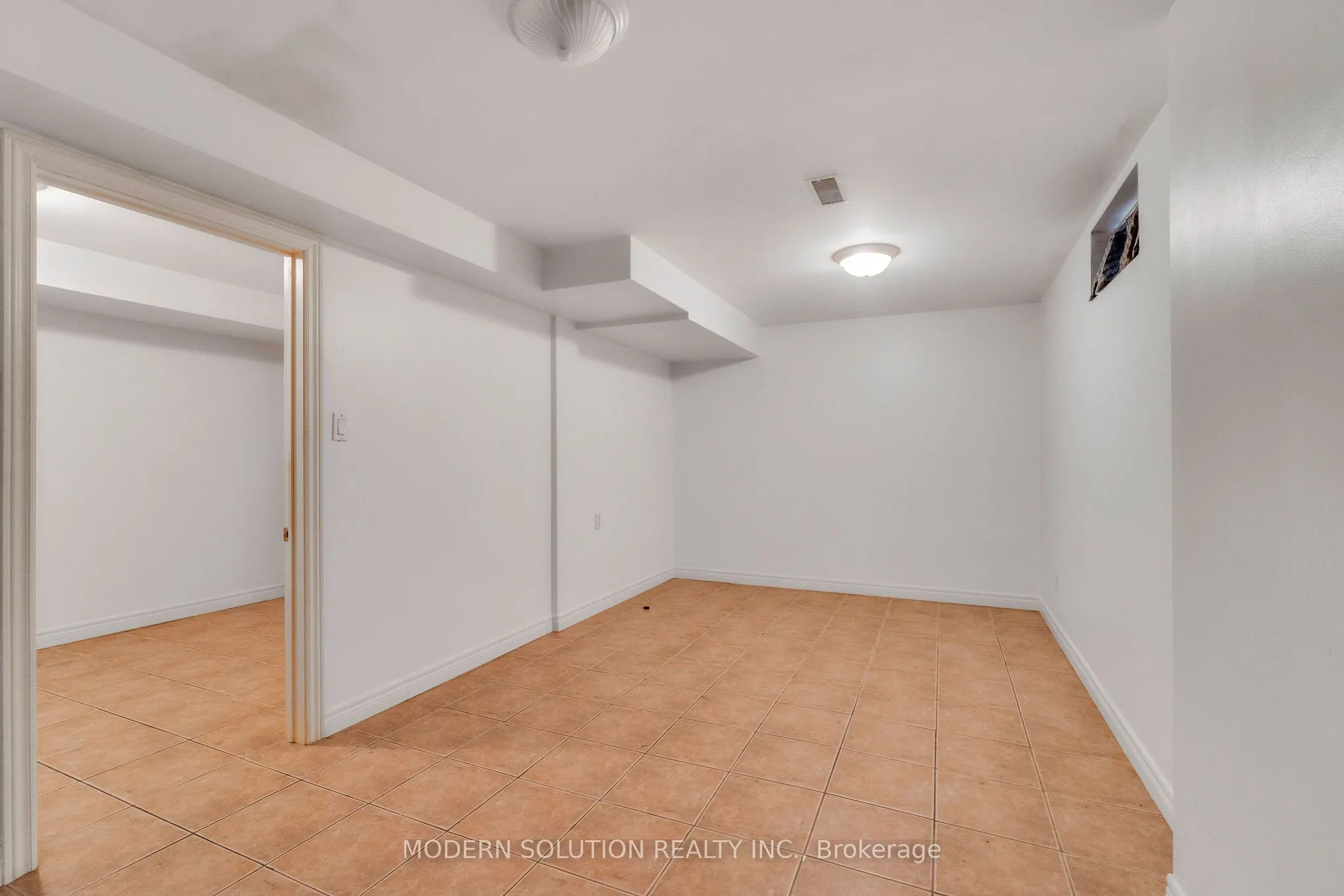 53 Ellwood Drive W