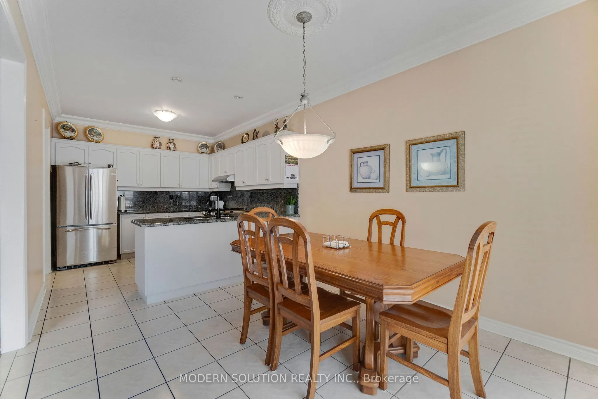 53 Ellwood Drive W
