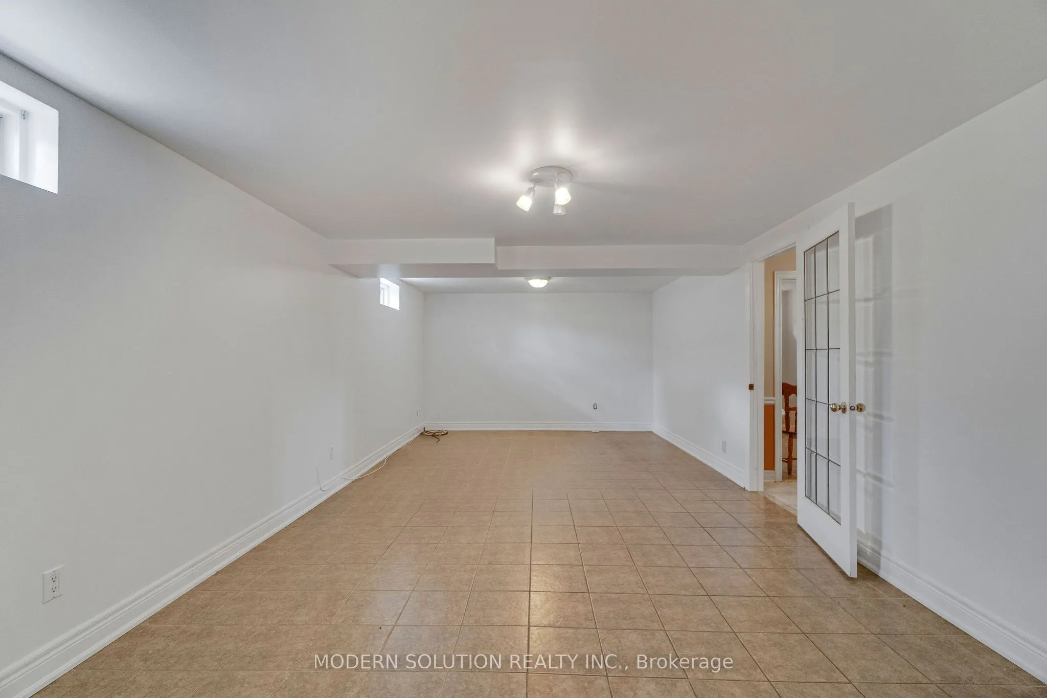 53 Ellwood Drive W