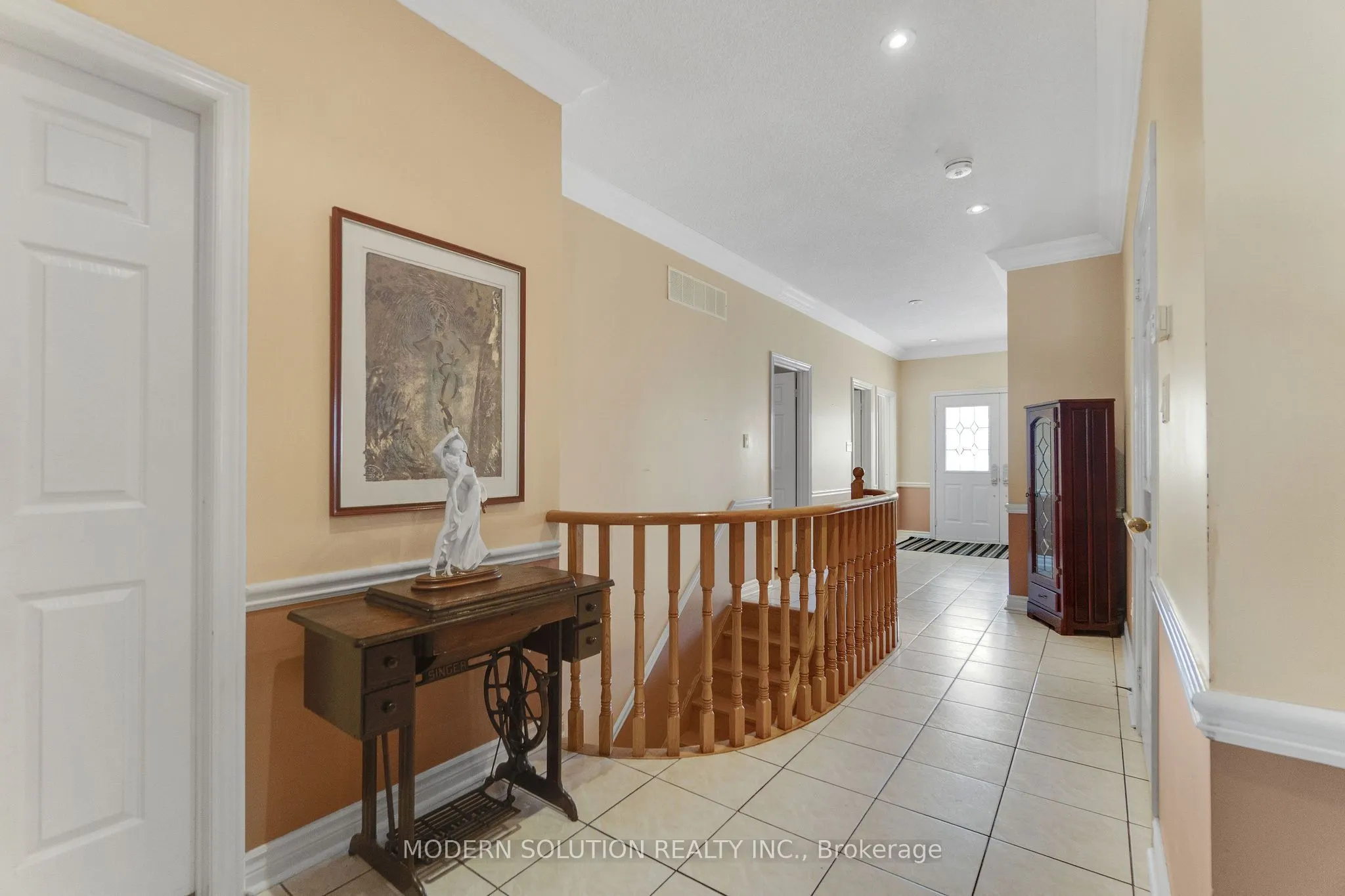 53 Ellwood Drive W