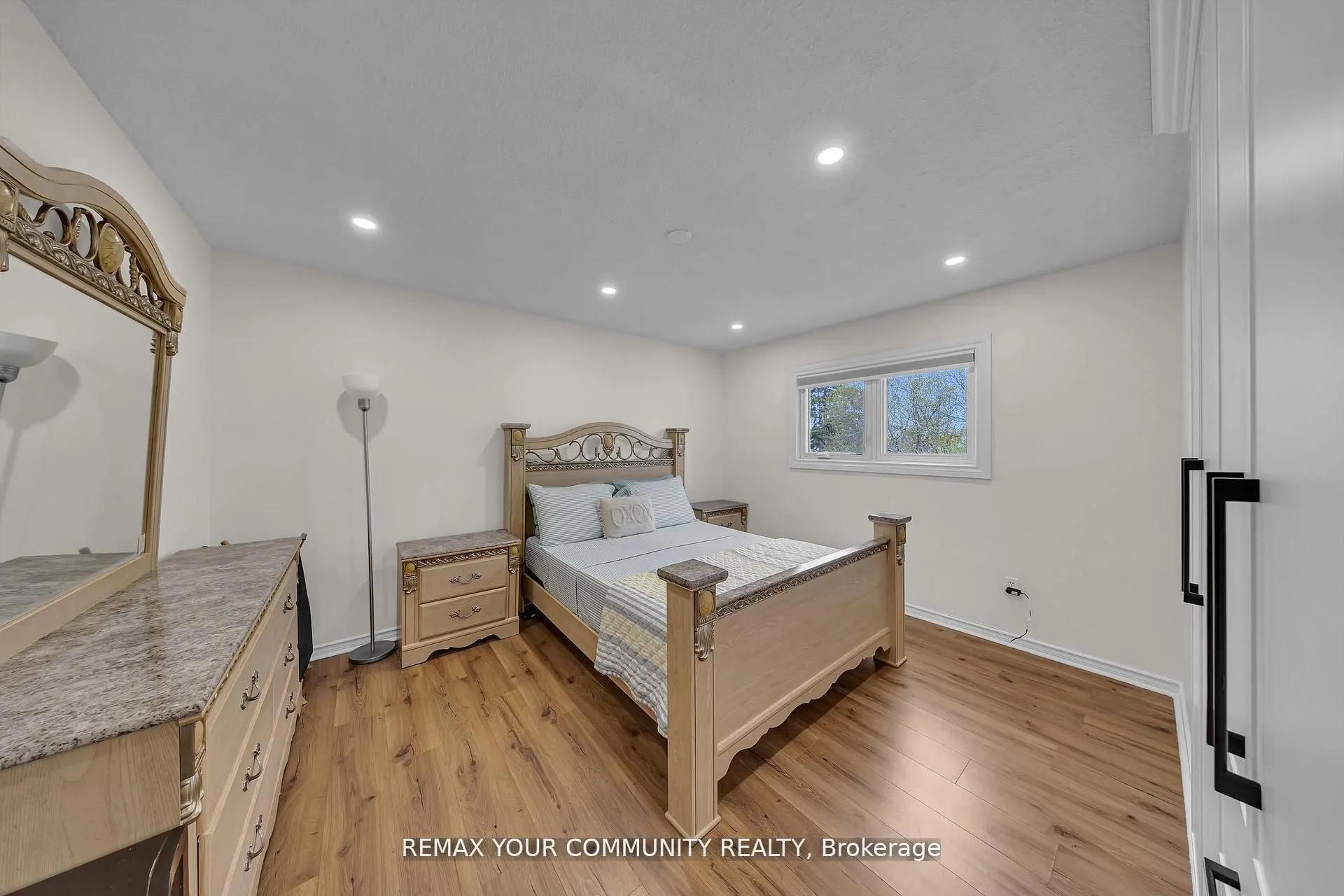 22 Madelaine Crescent