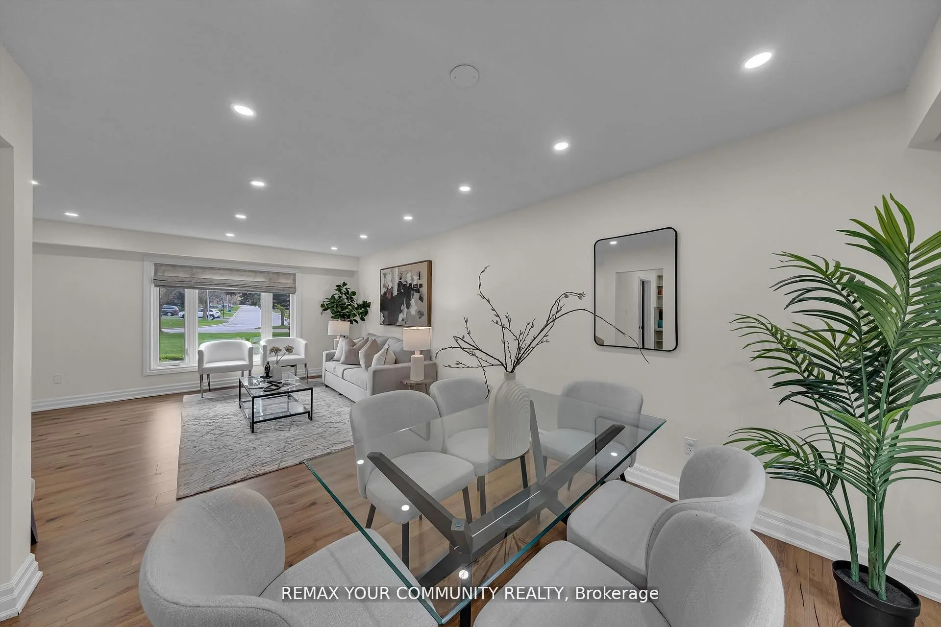 22 Madelaine Crescent