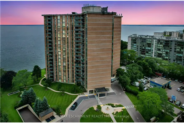 5250 Lakeshore Road