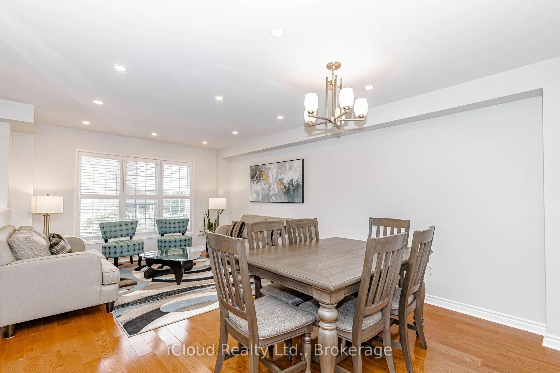 1279 Lamont Crescent