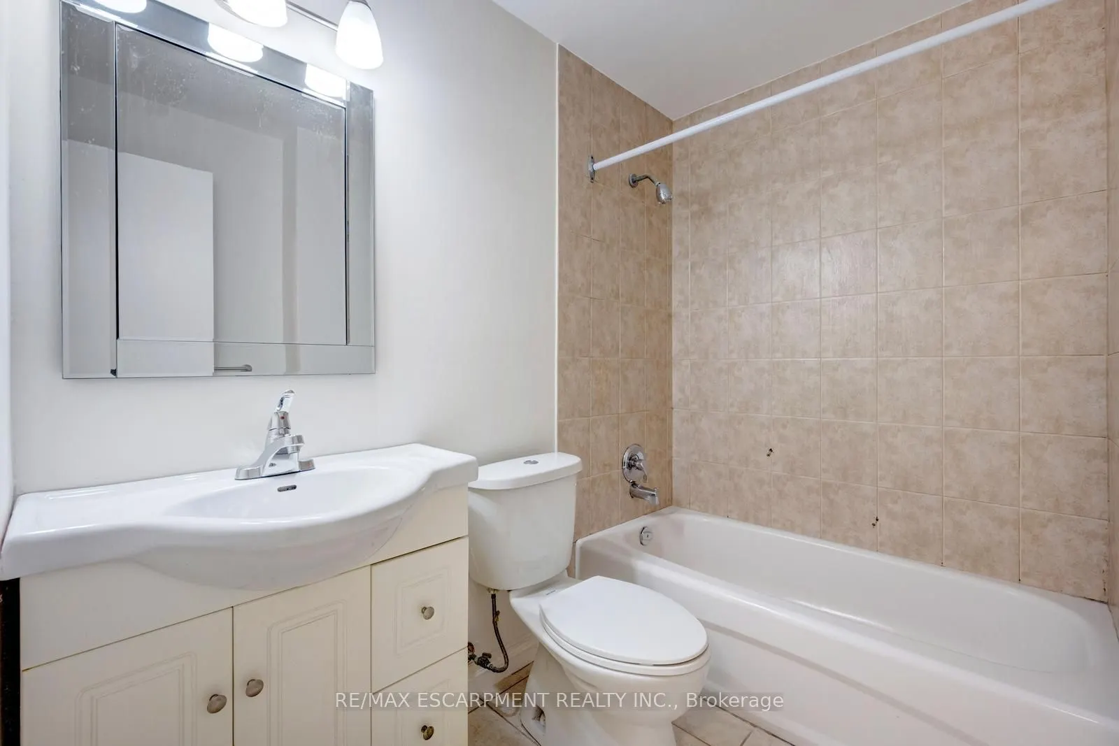 140 Ripley Court #4
