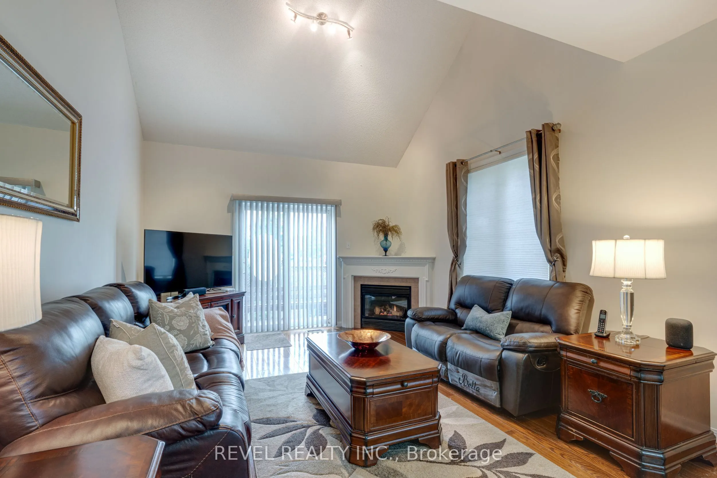 71 Livingston Road