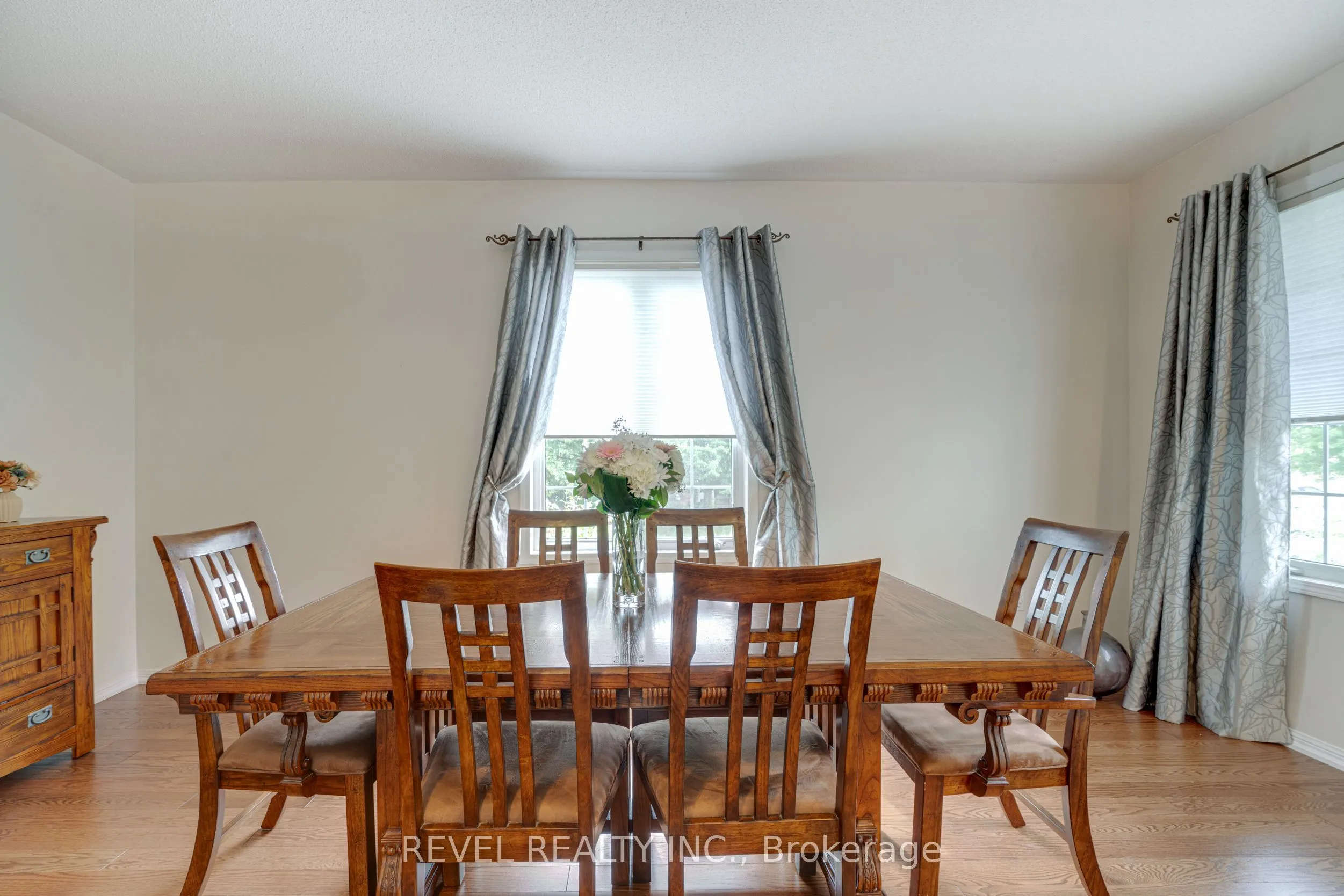 71 Livingston Road