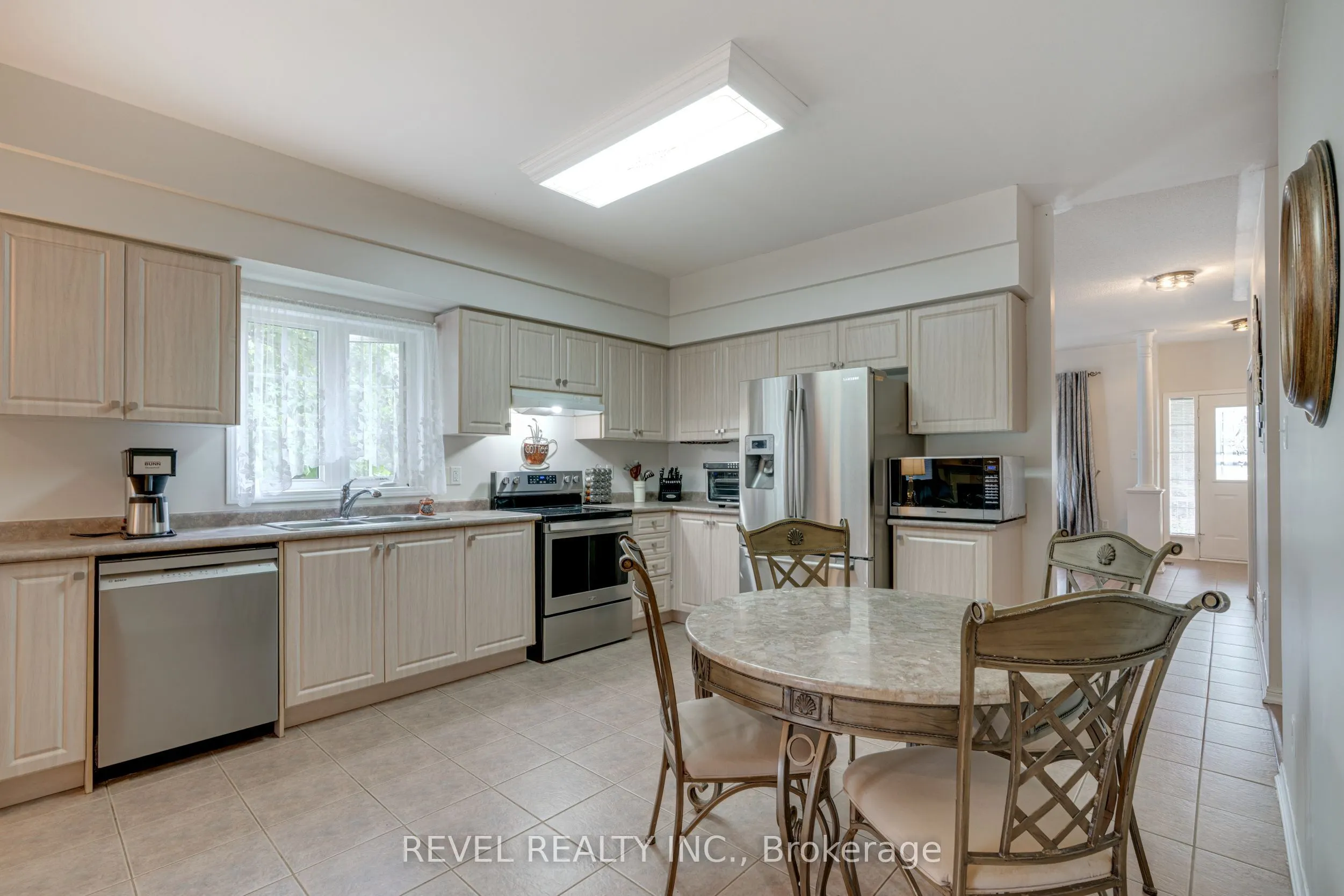 71 Livingston Road