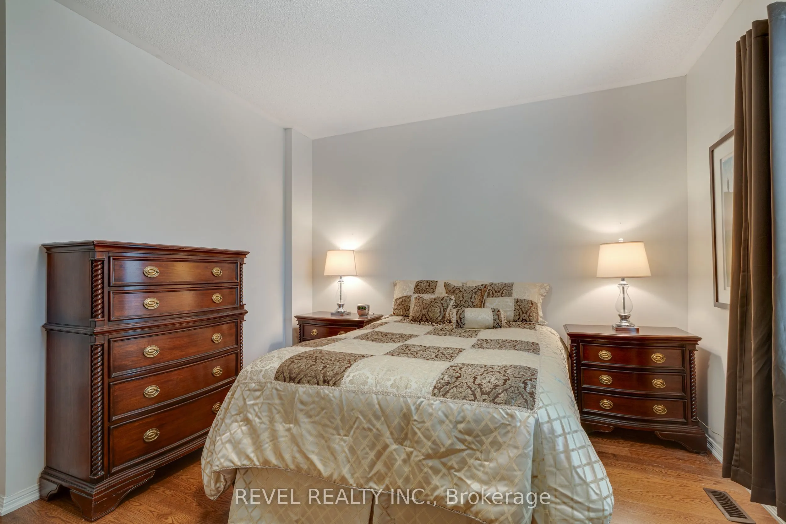 71 Livingston Road