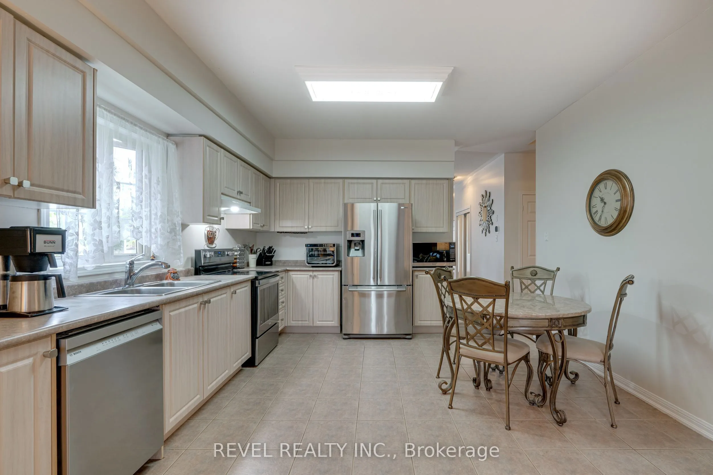 71 Livingston Road