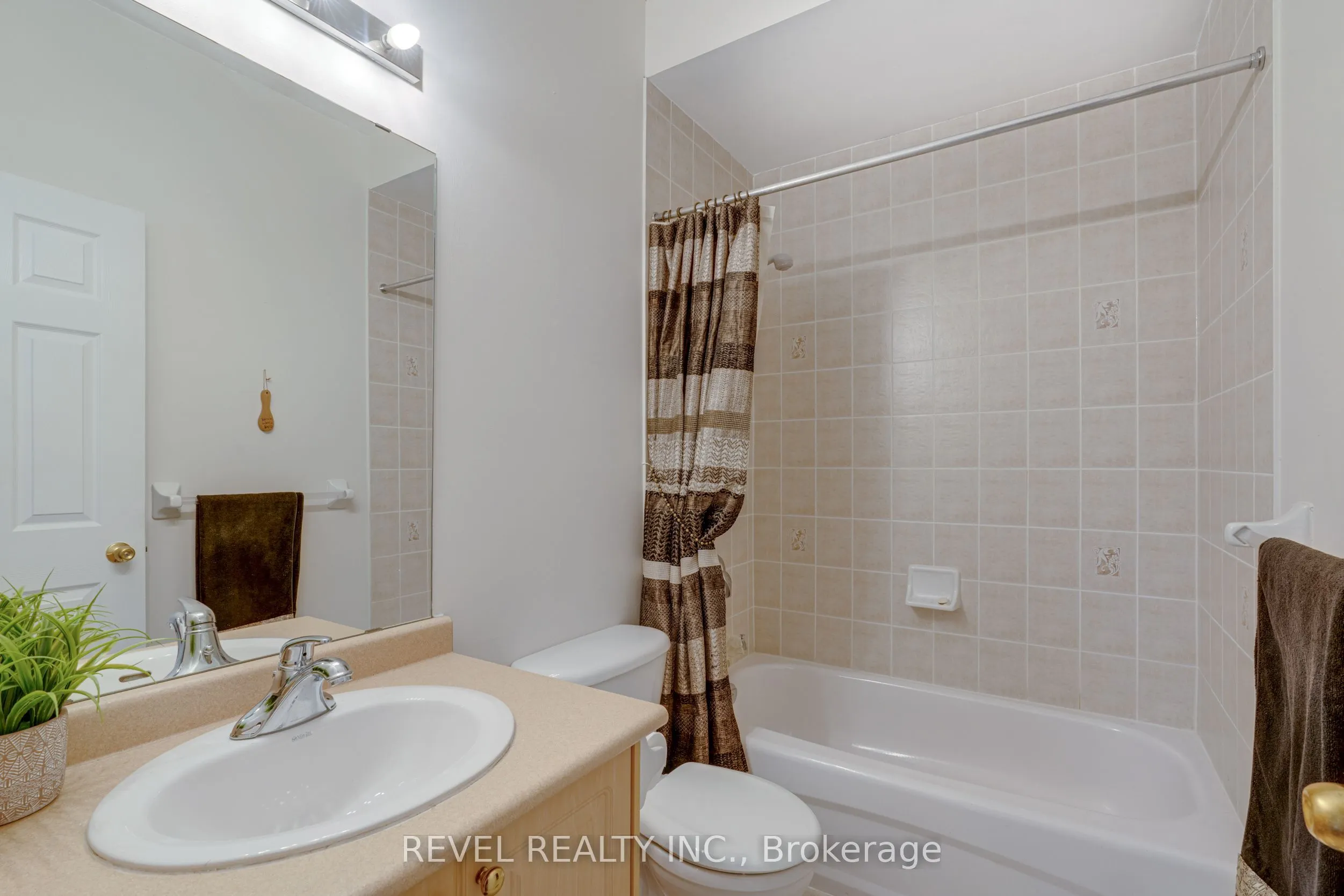 71 Livingston Road