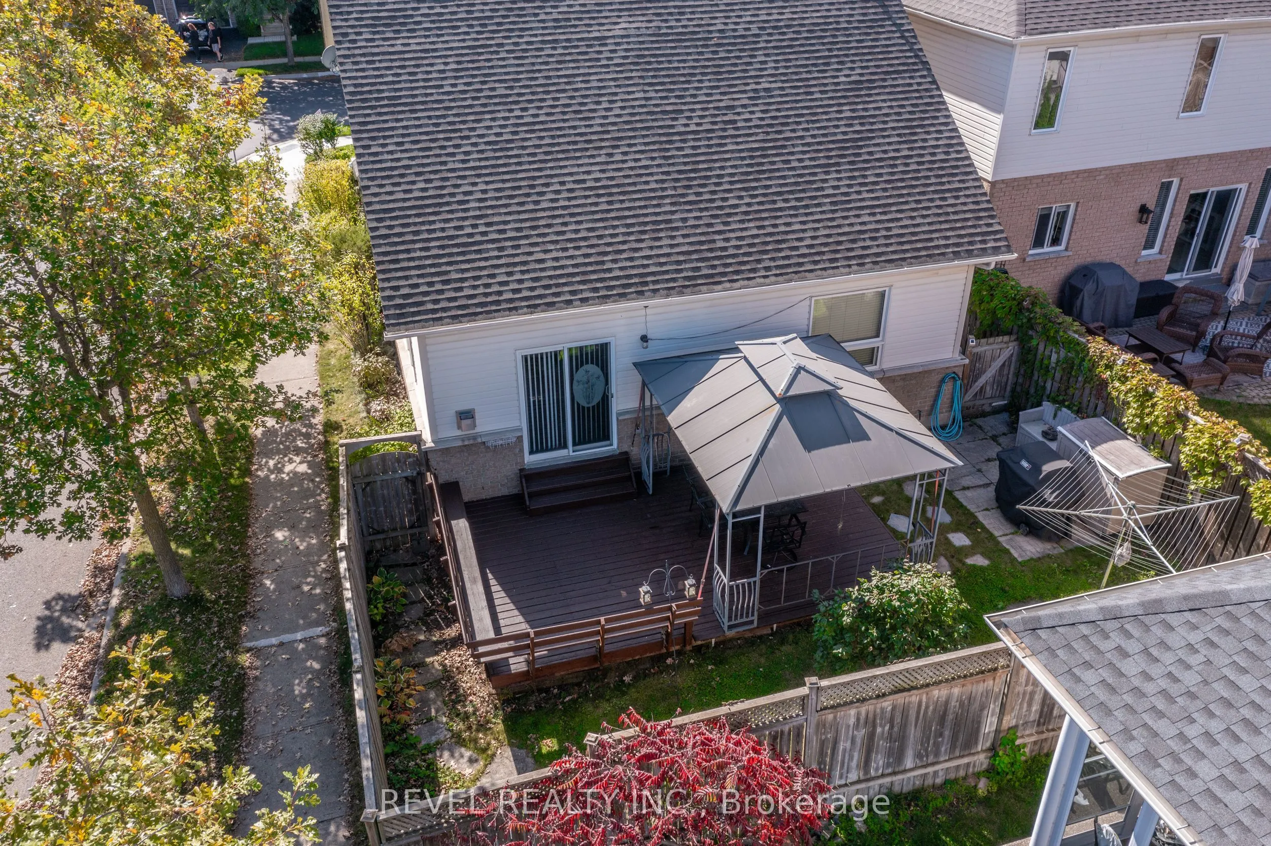 71 Livingston Road