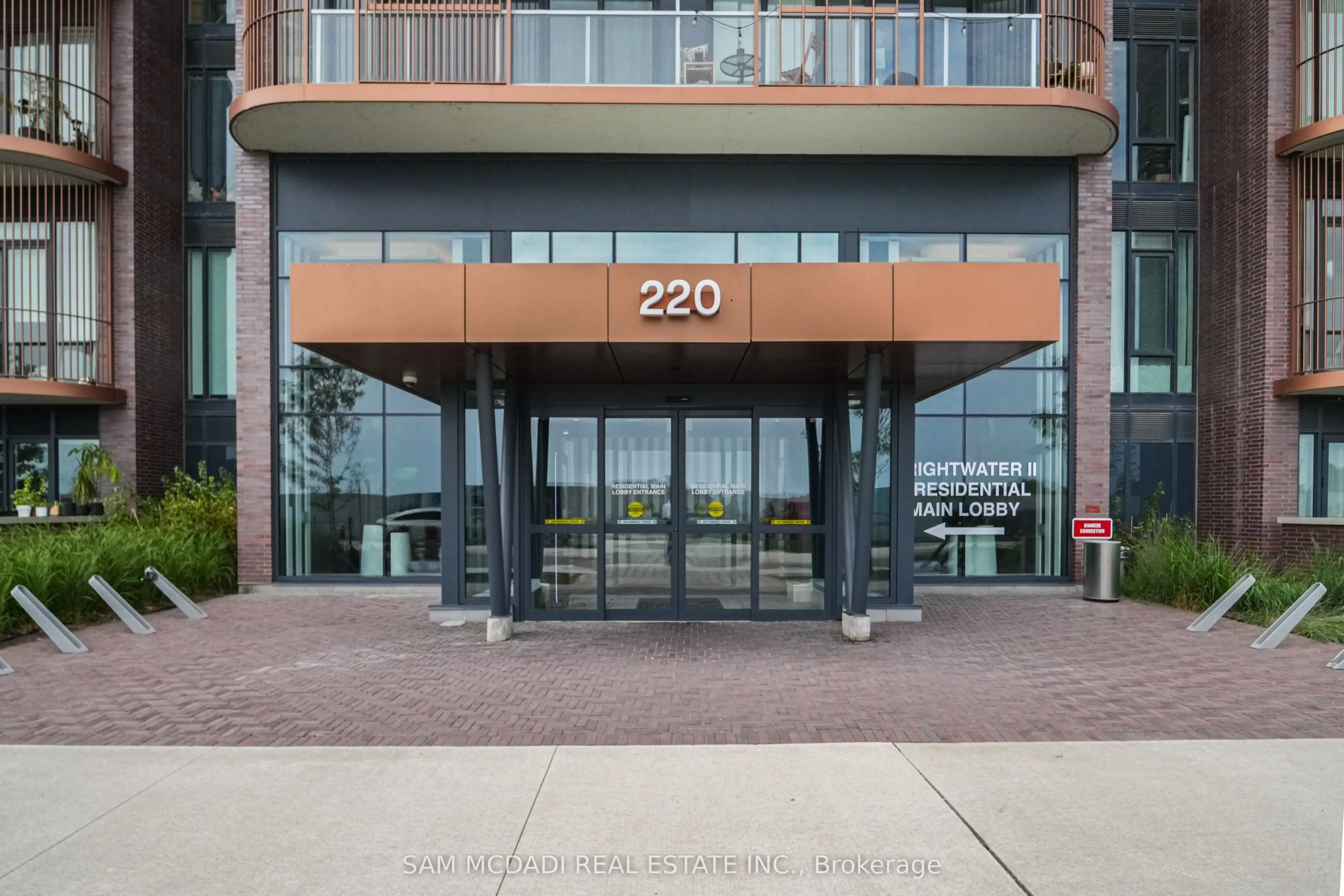 220 Missinnihe Way #304