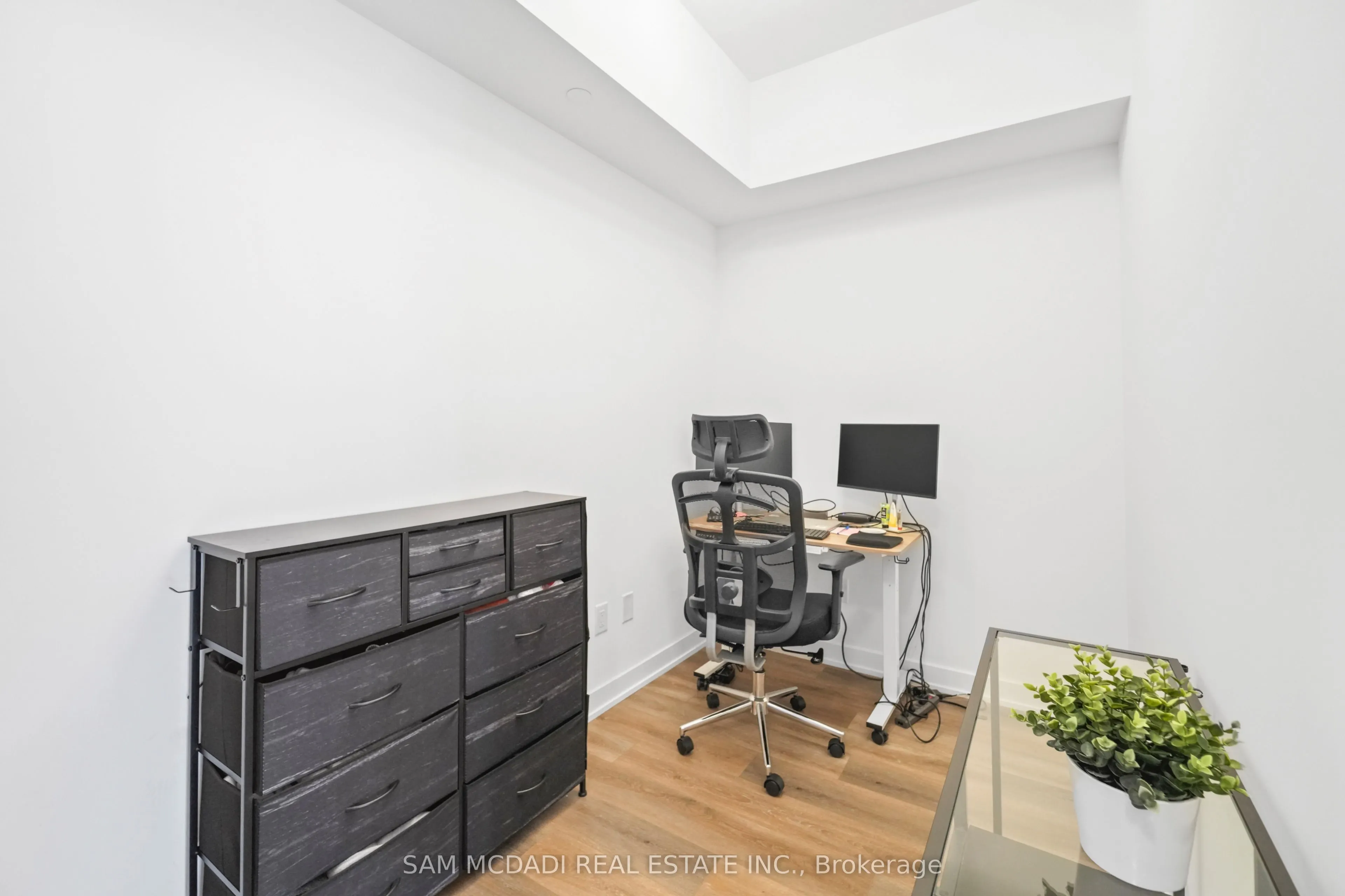 220 Missinnihe Way #304