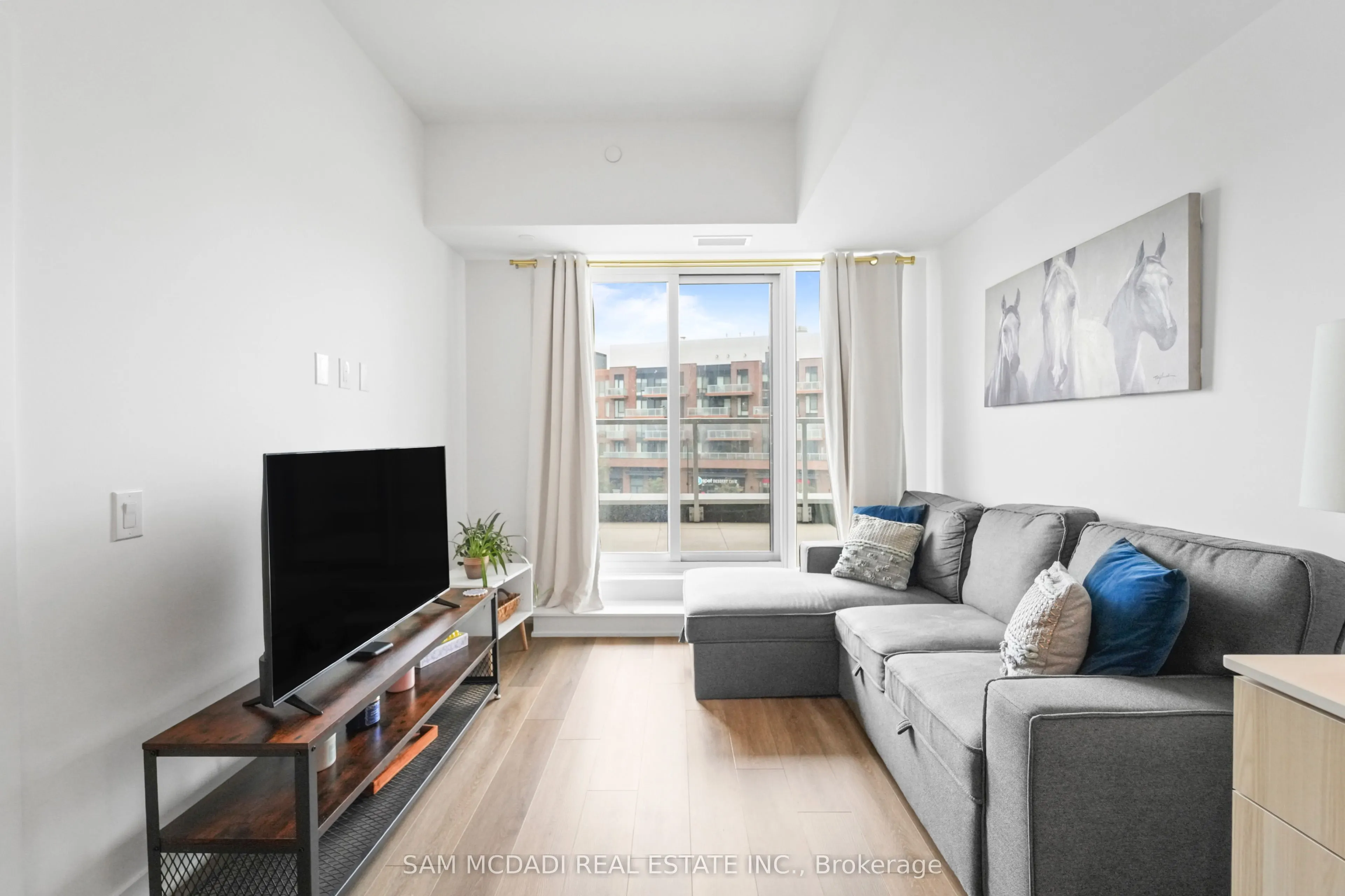 220 Missinnihe Way #304