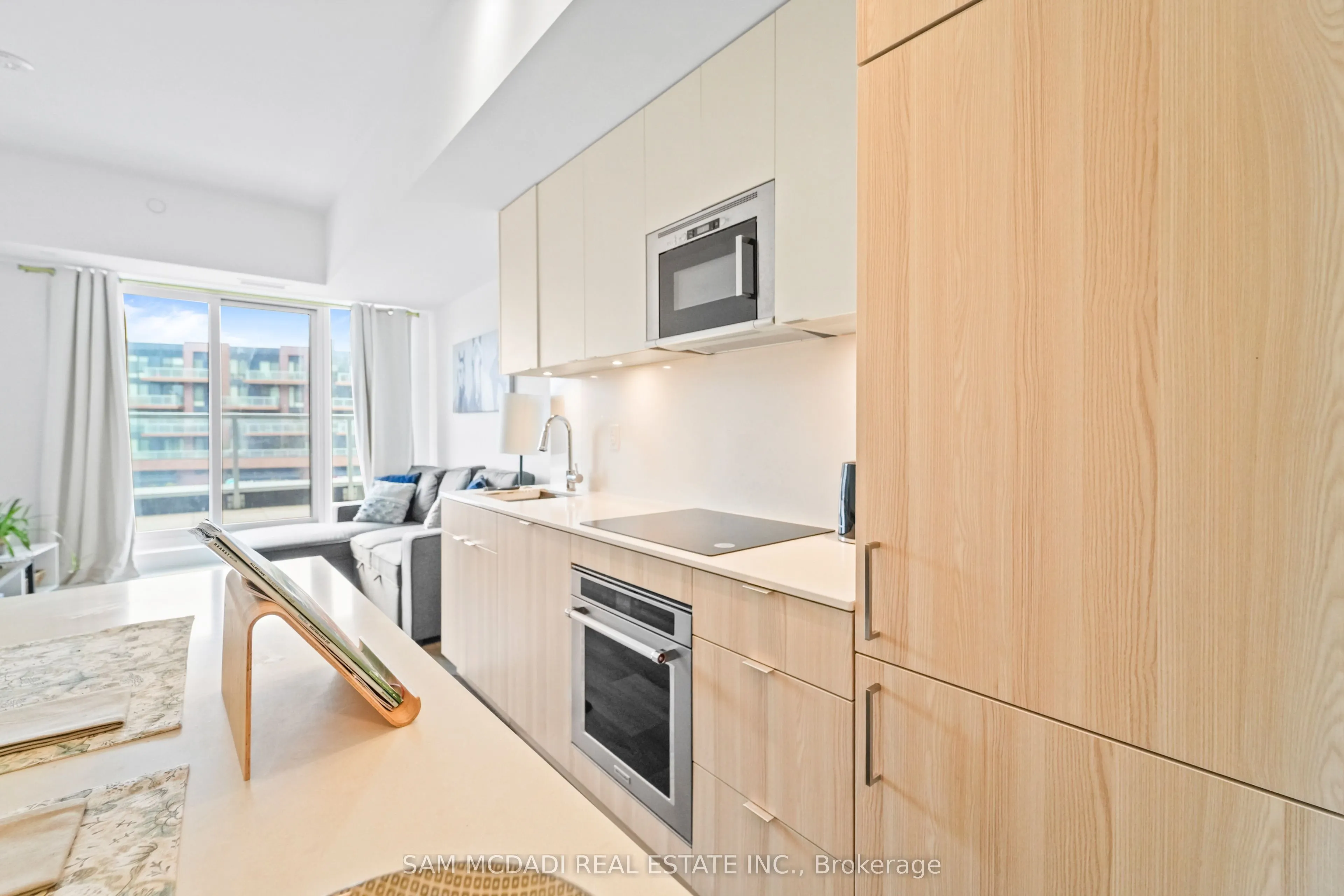 220 Missinnihe Way #304