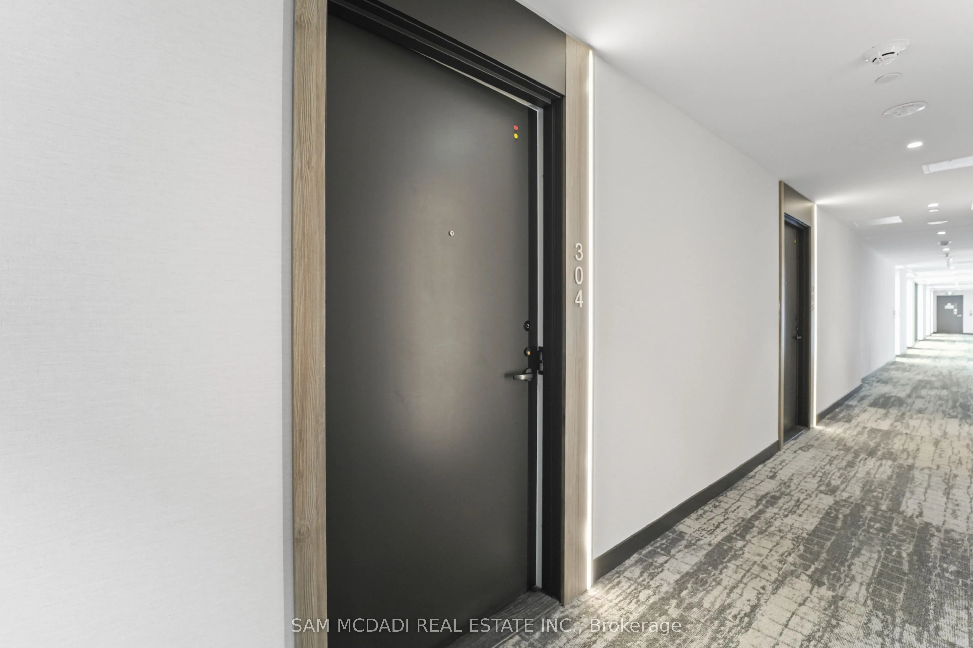 220 Missinnihe Way #304