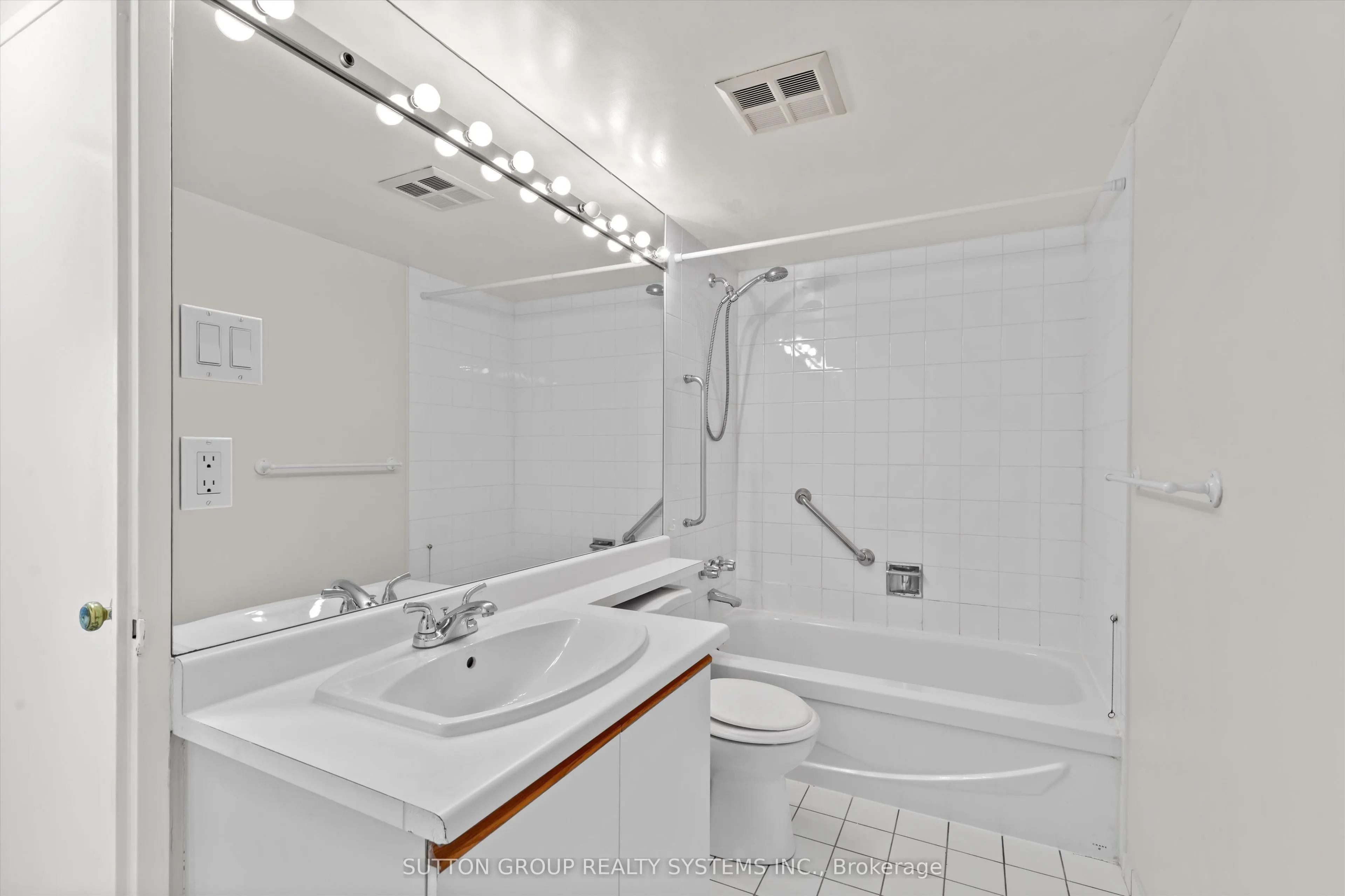 26 Hanover Road #609