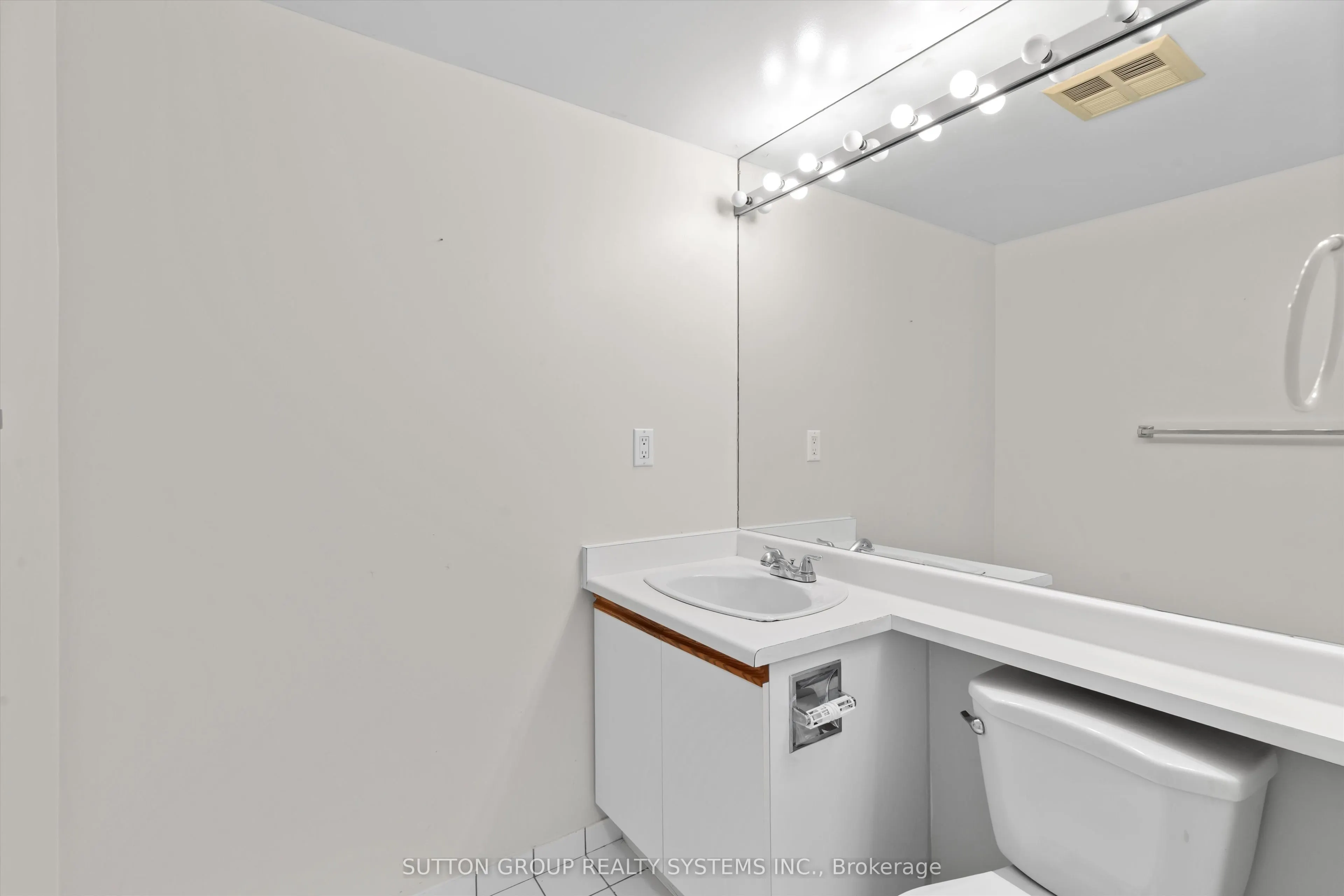 26 Hanover Road #609