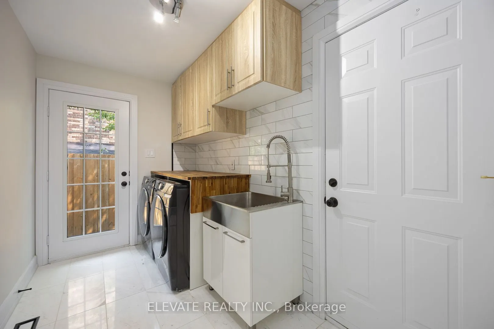 2059 Shawanaga Trail