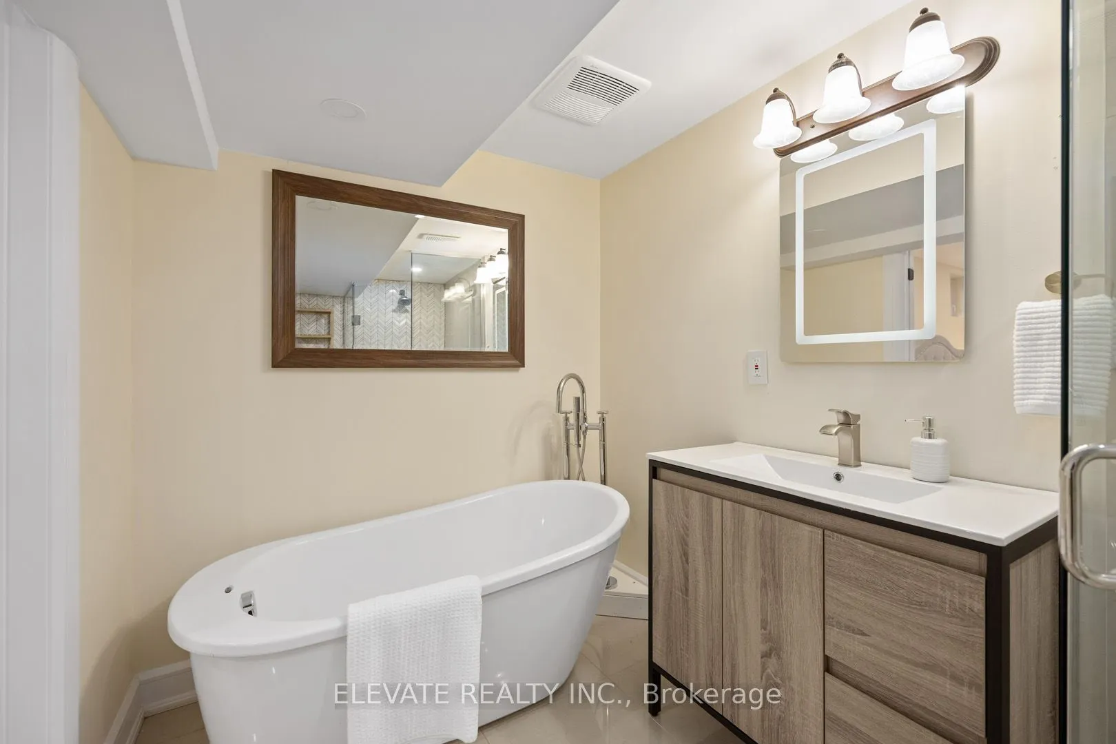 2059 Shawanaga Trail