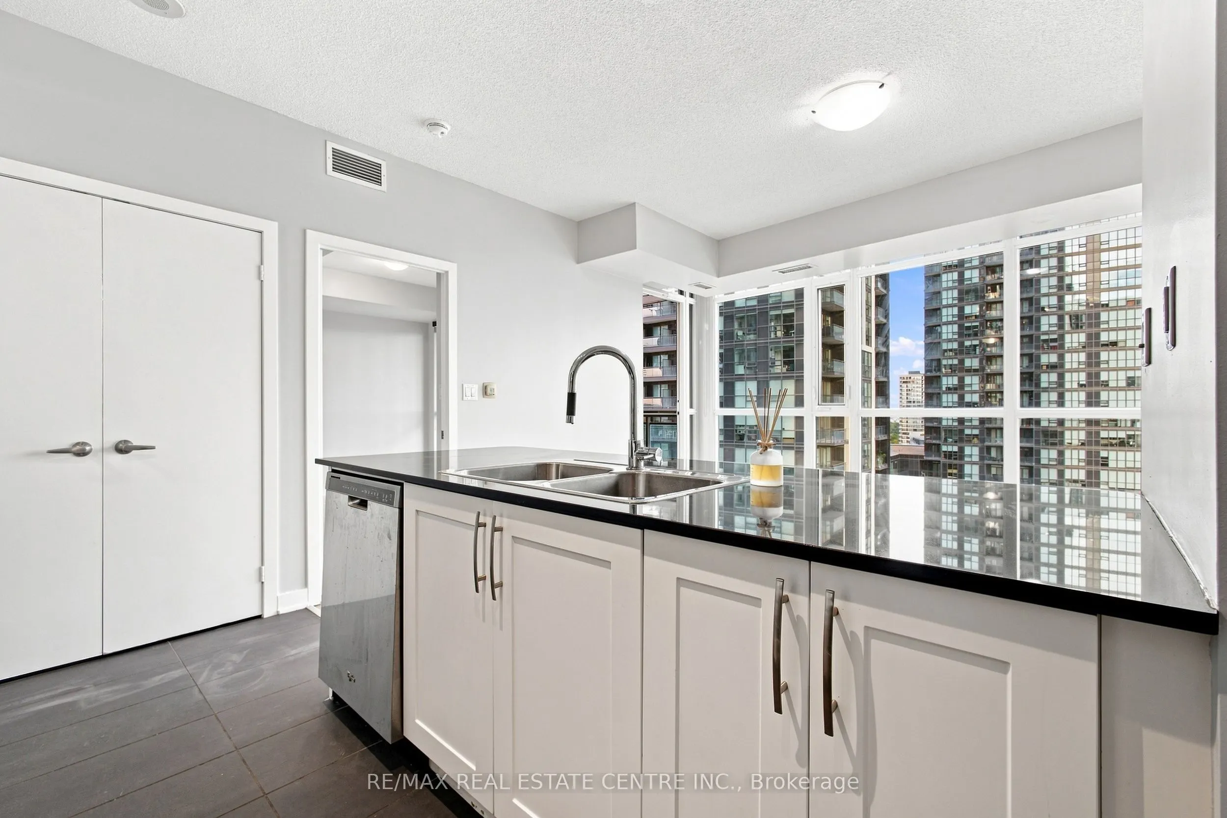 4065 Brickstone Mews #1103