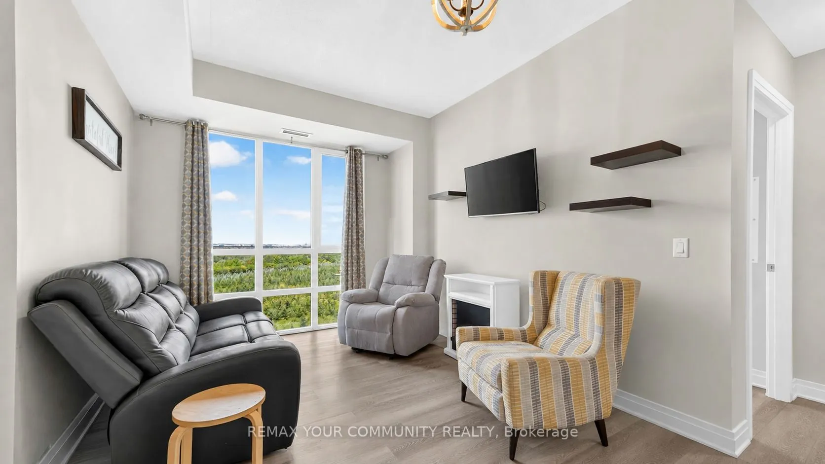 55 Yorkland Boulevard #610