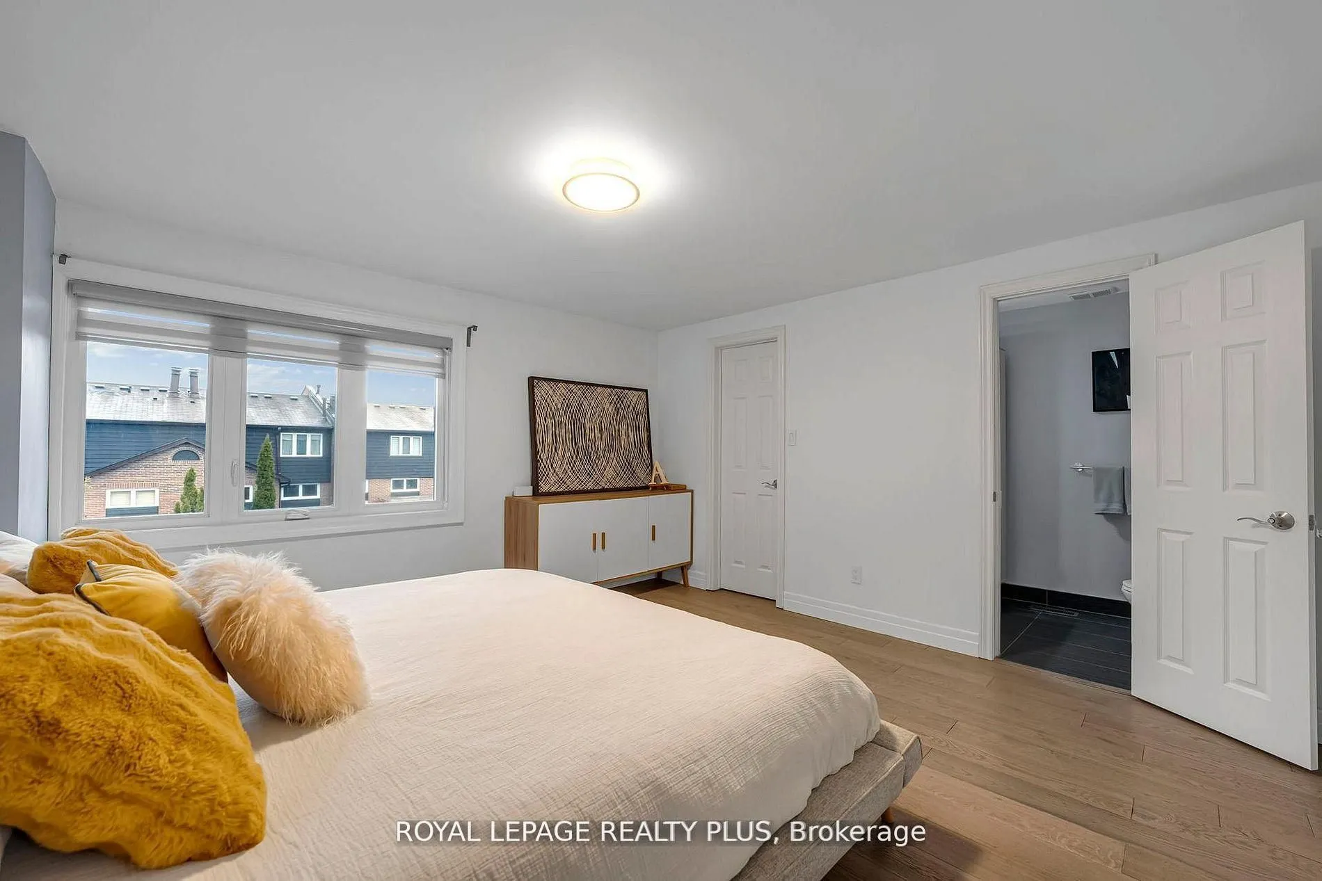 1755 Rathburn Road E #20