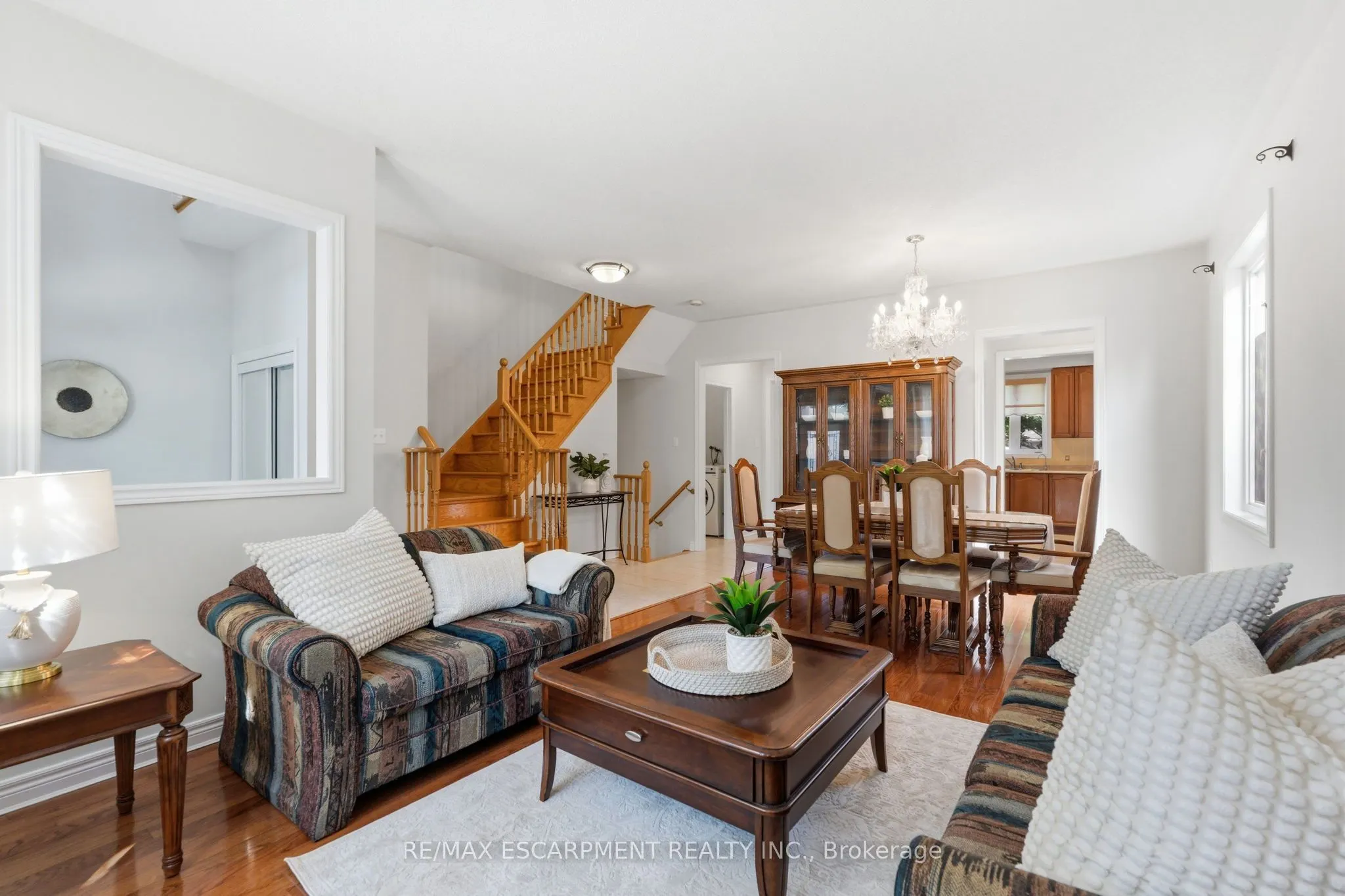 2241 Glazebrook Circle