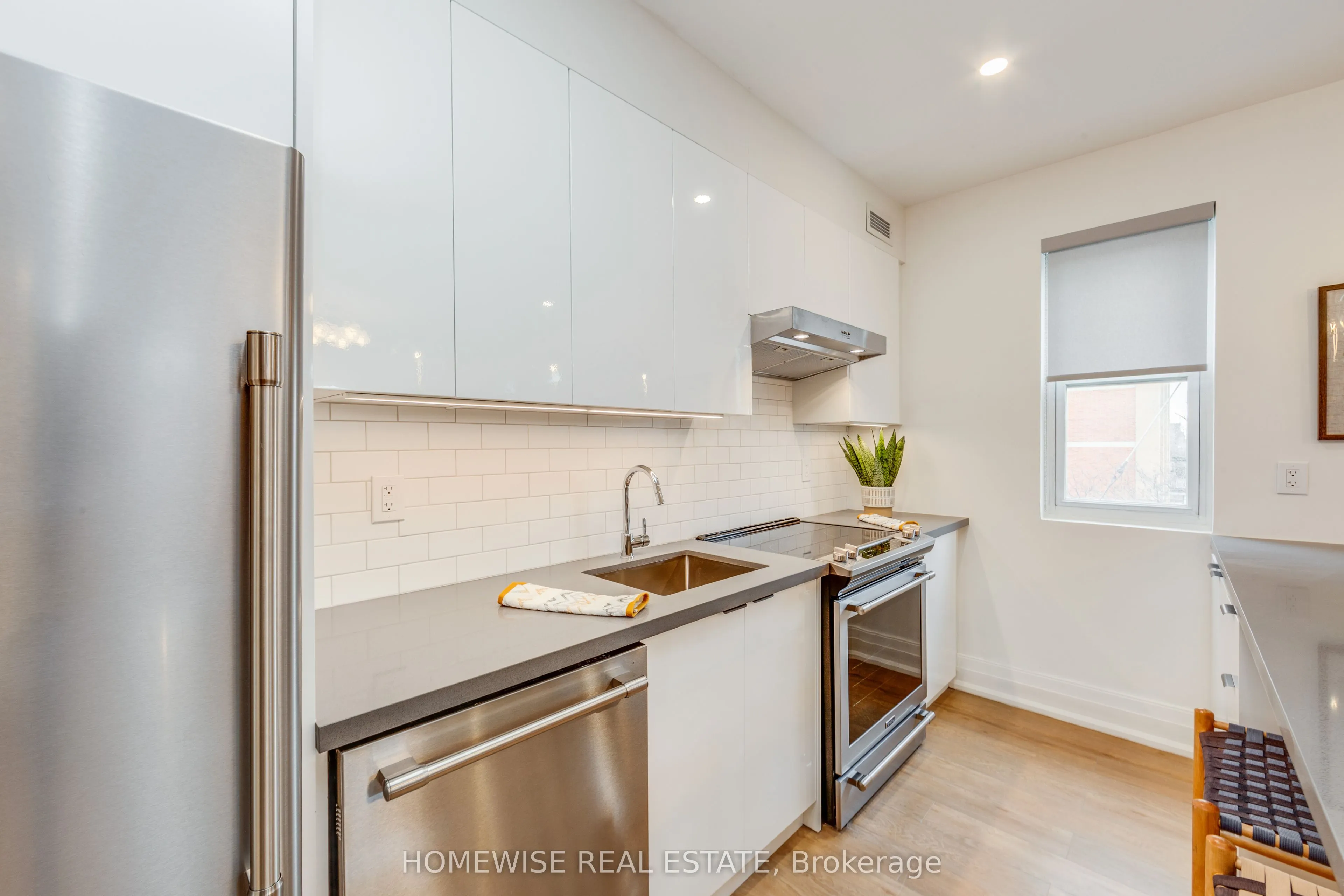 1340 King Street W #101