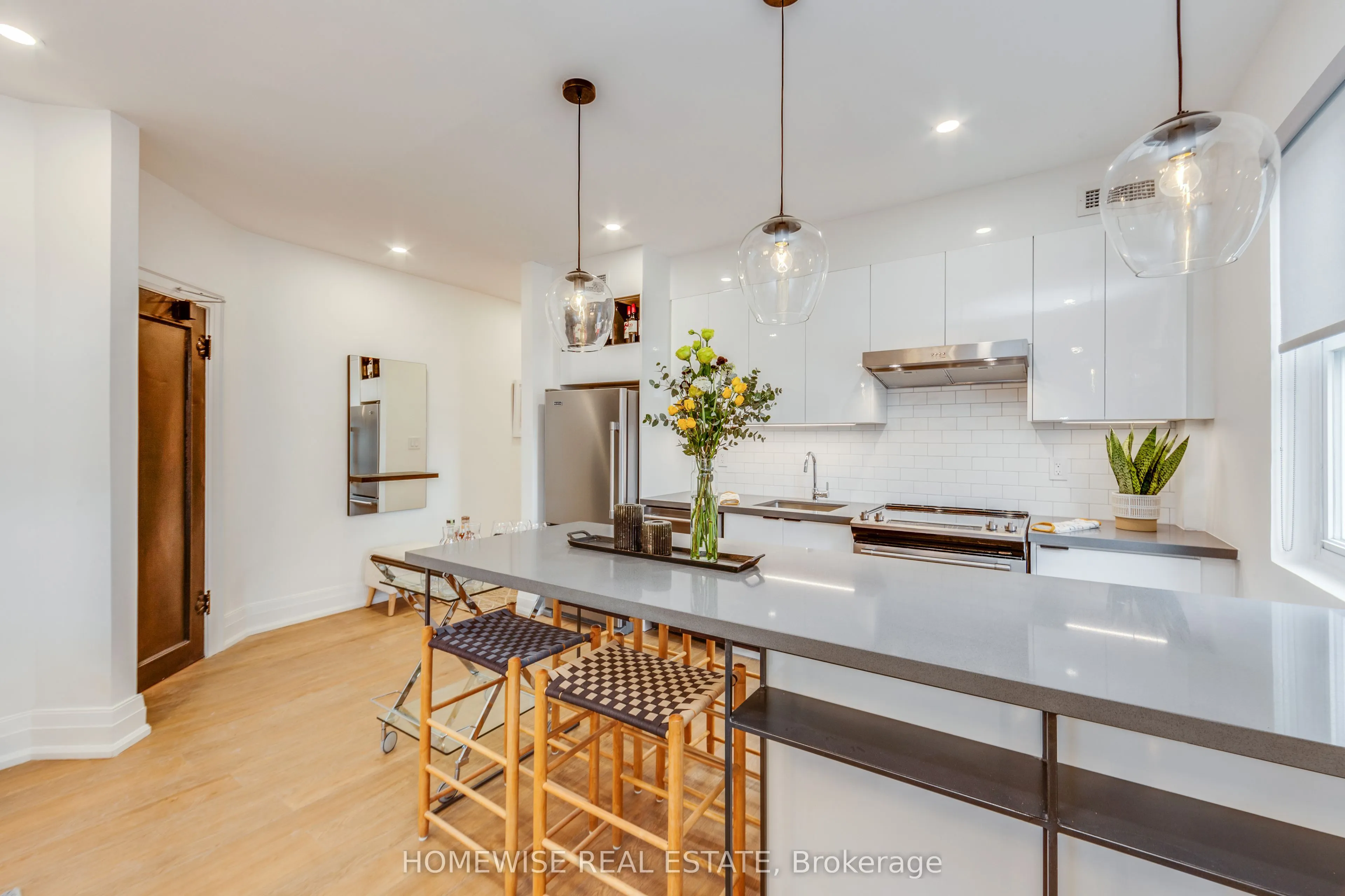 1340 King Street W #101