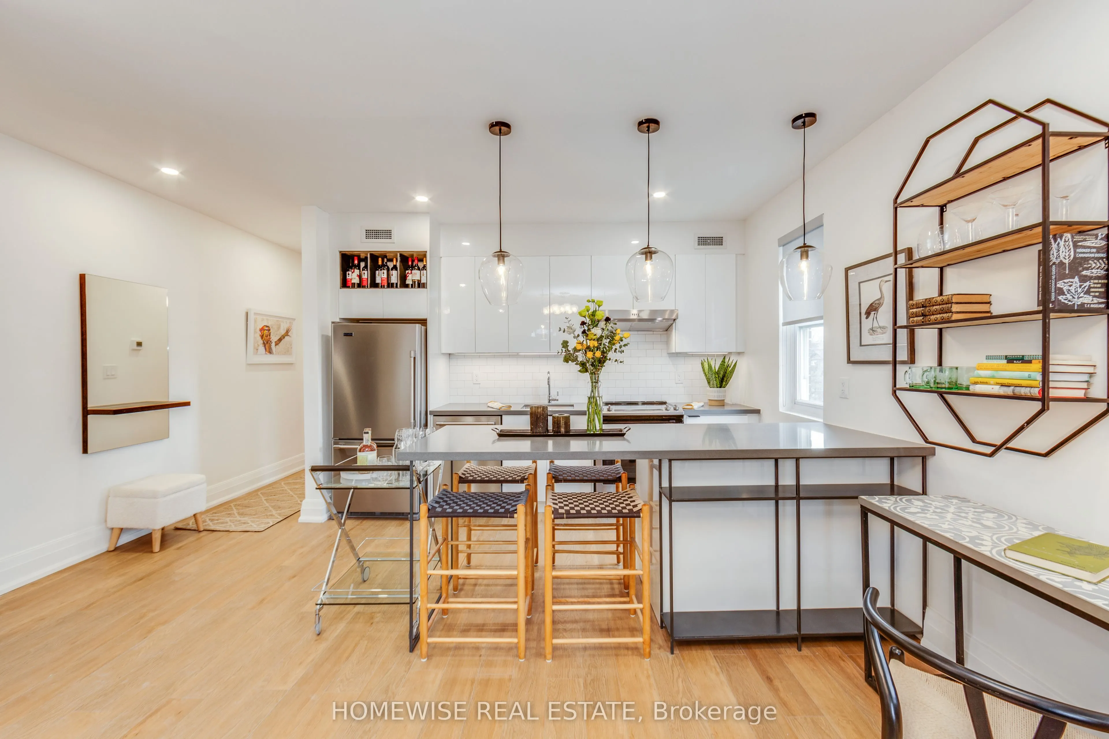 1340 King Street W #101