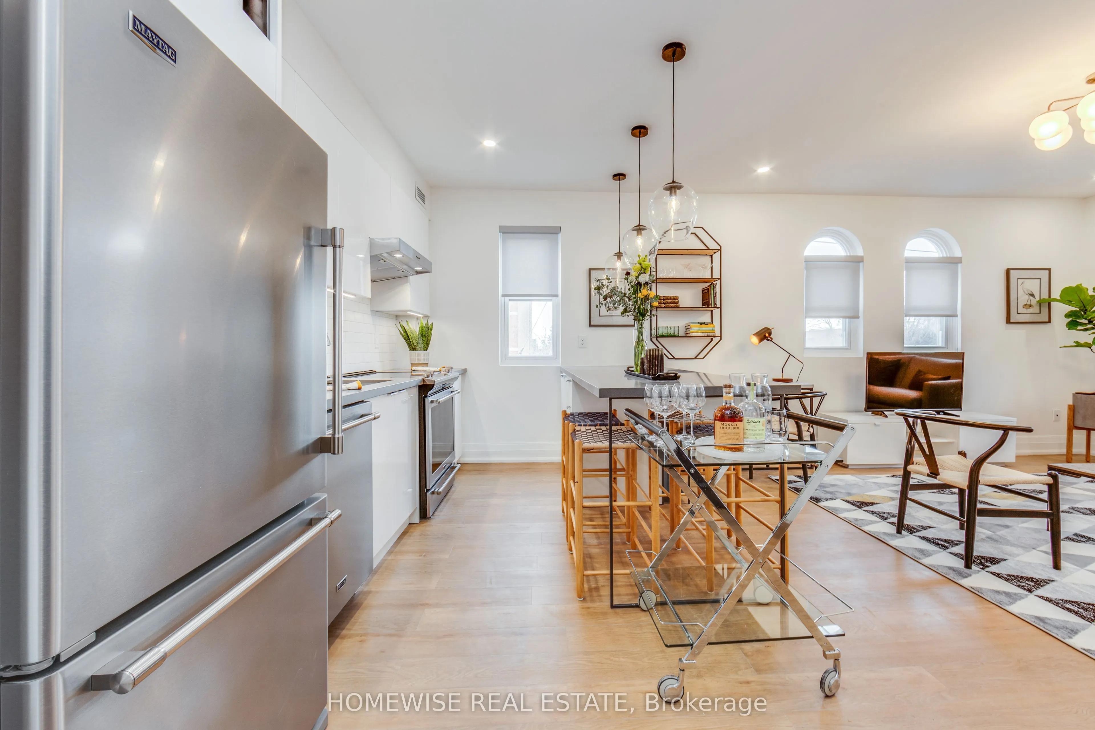 1340 King Street W #101