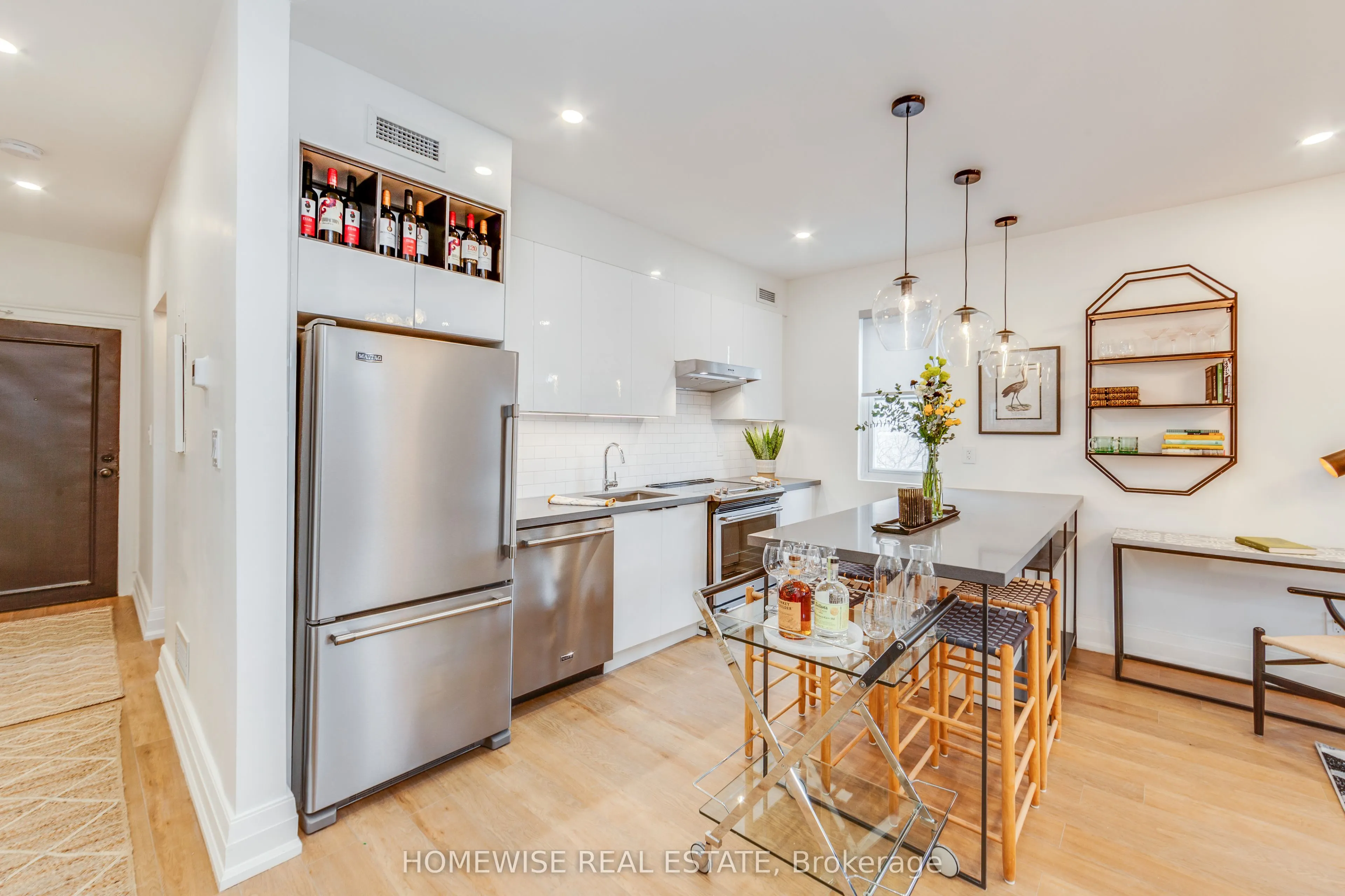 1340 King Street W #101