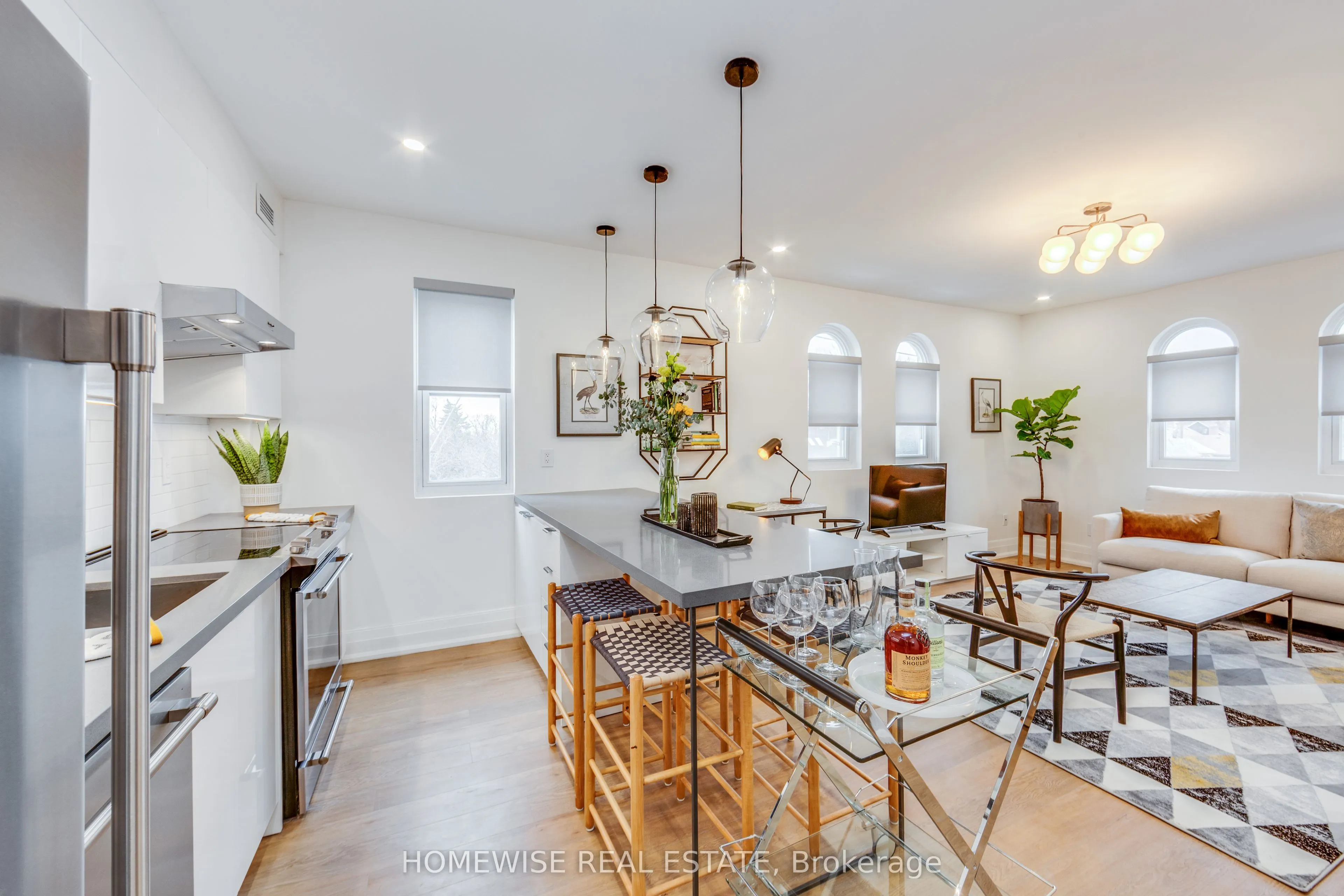1340 King Street W #101
