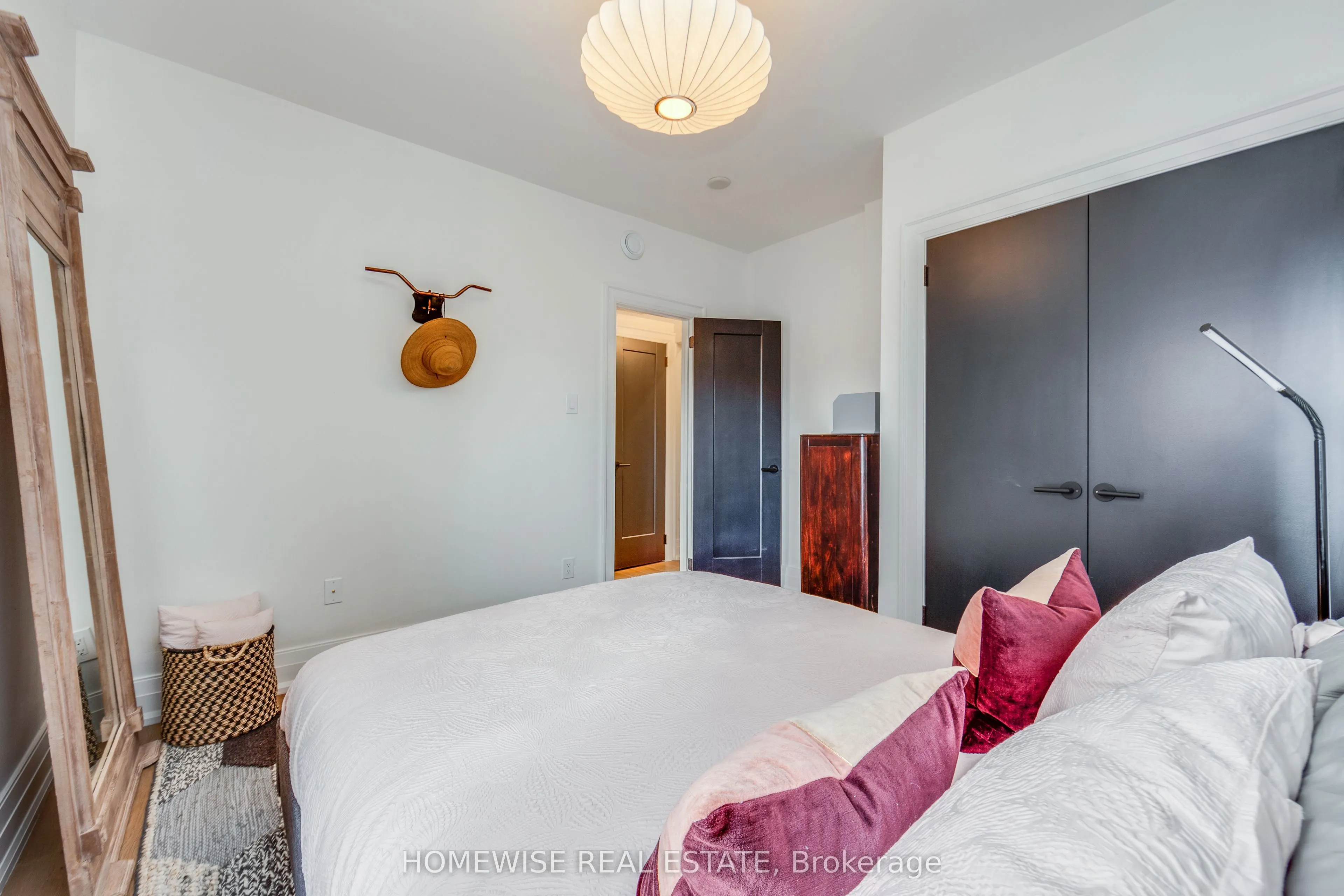 1340 King Street W #101