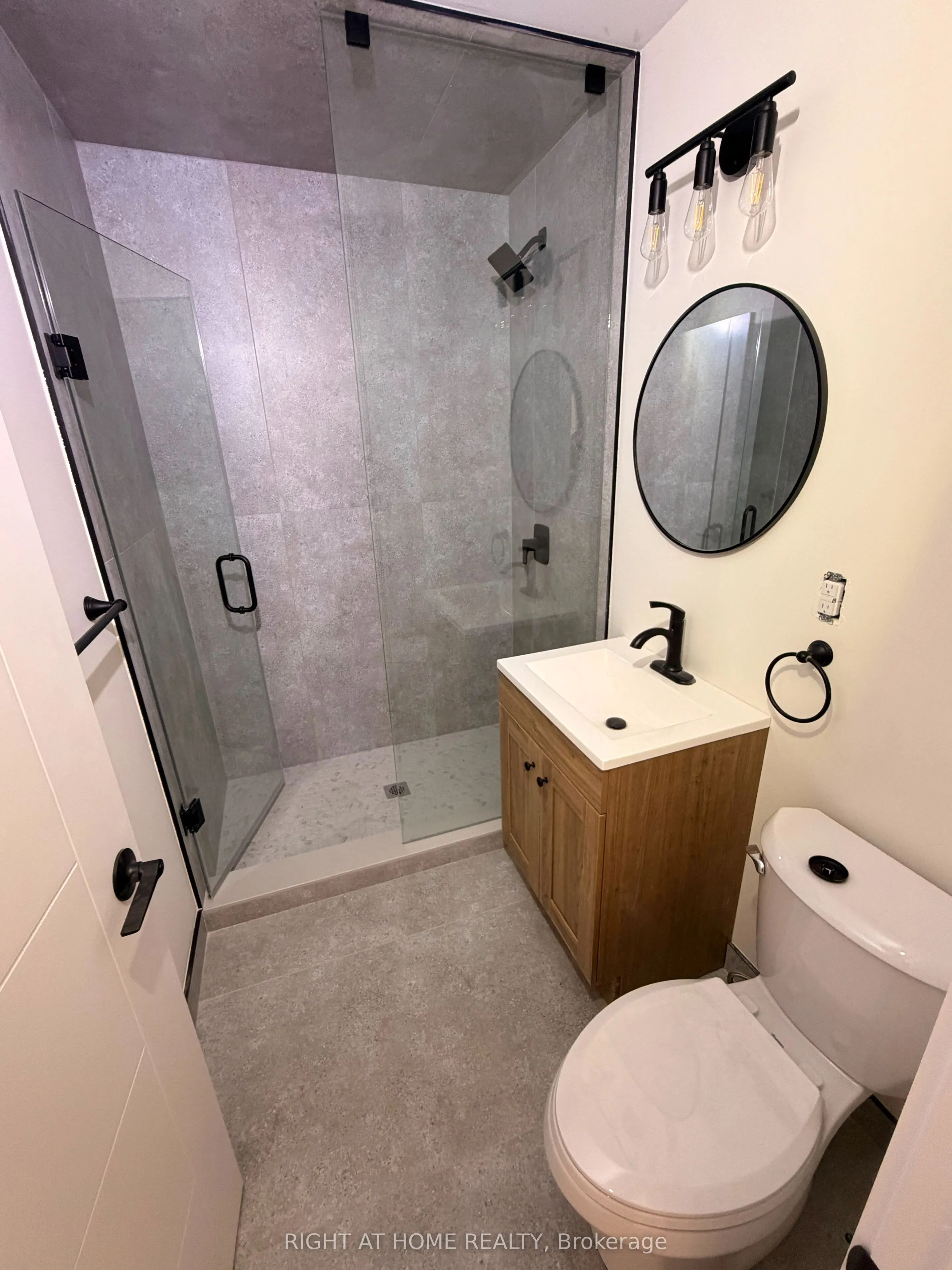 3384 Lake Shore Boulevard W #201