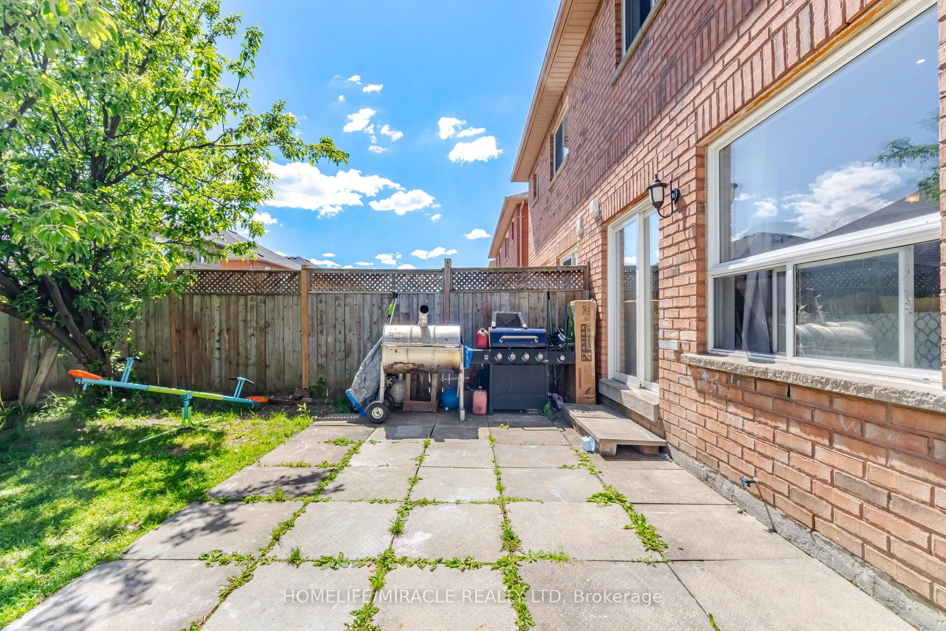 45 Ridgefield Court