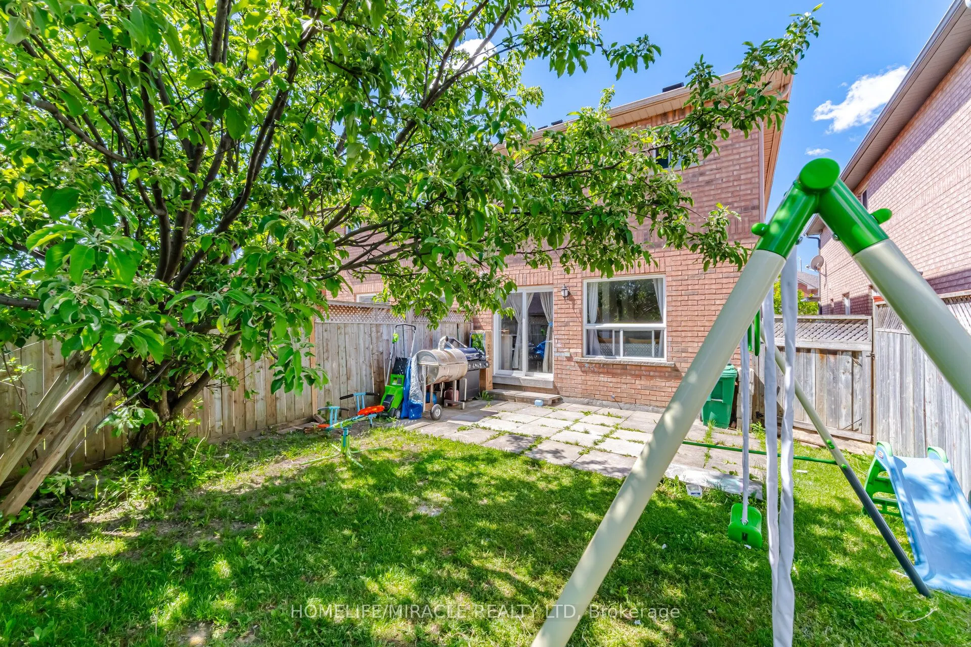 45 Ridgefield Court