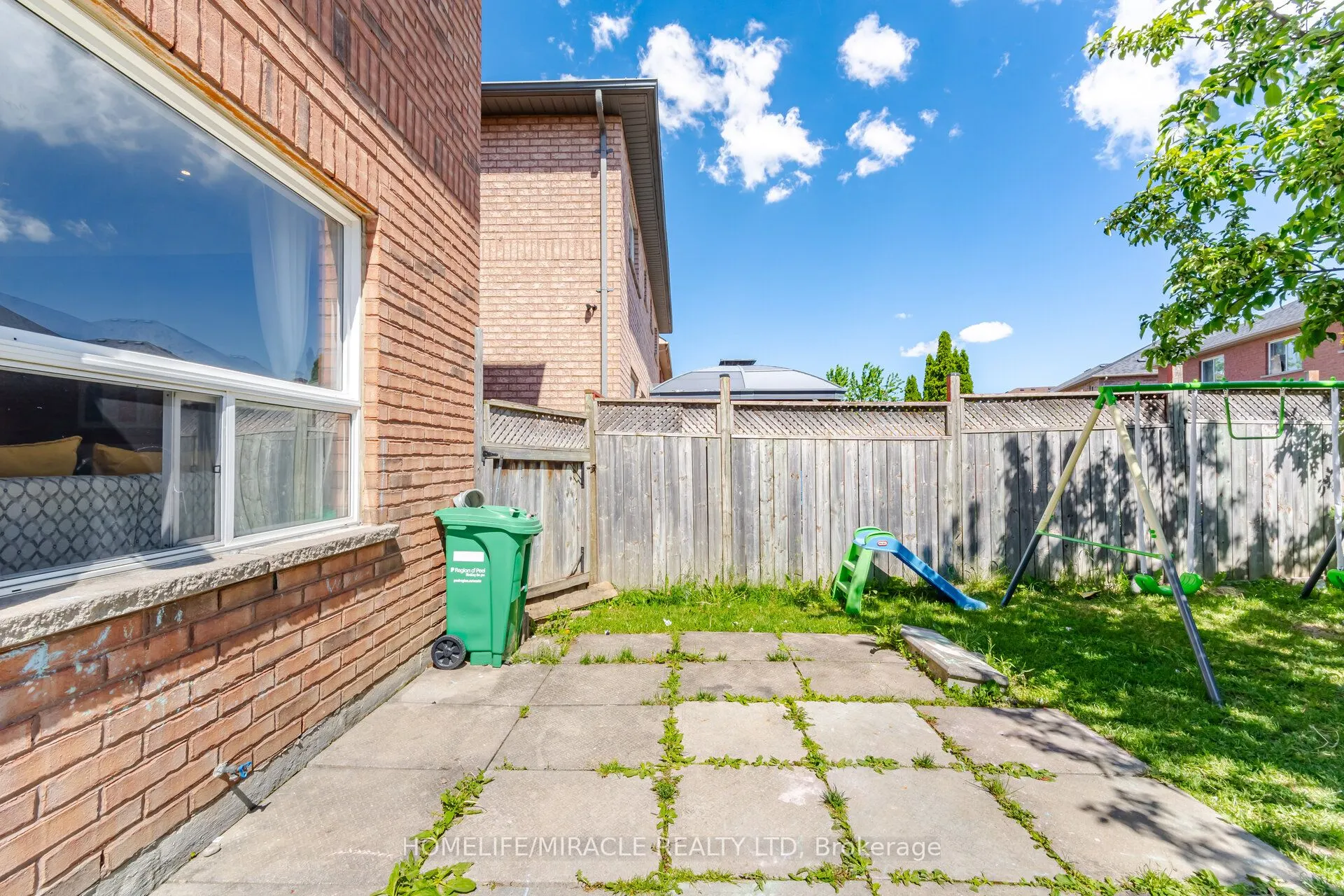 45 Ridgefield Court