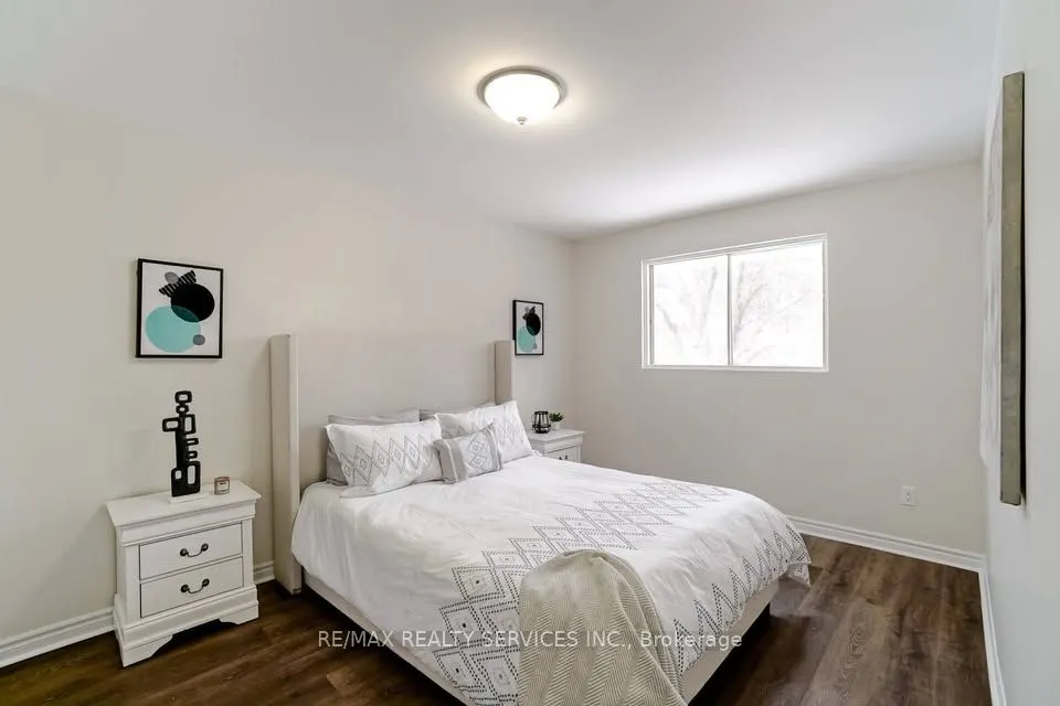 70 Montjoy Crescent