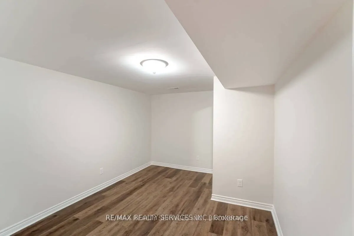 70 Montjoy Crescent
