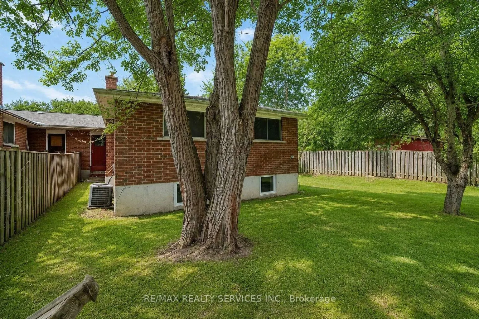 70 Montjoy Crescent