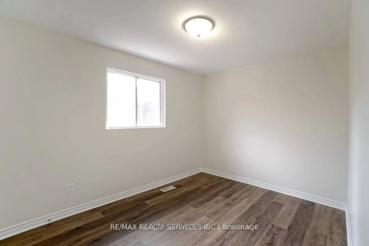 70 Montjoy Crescent