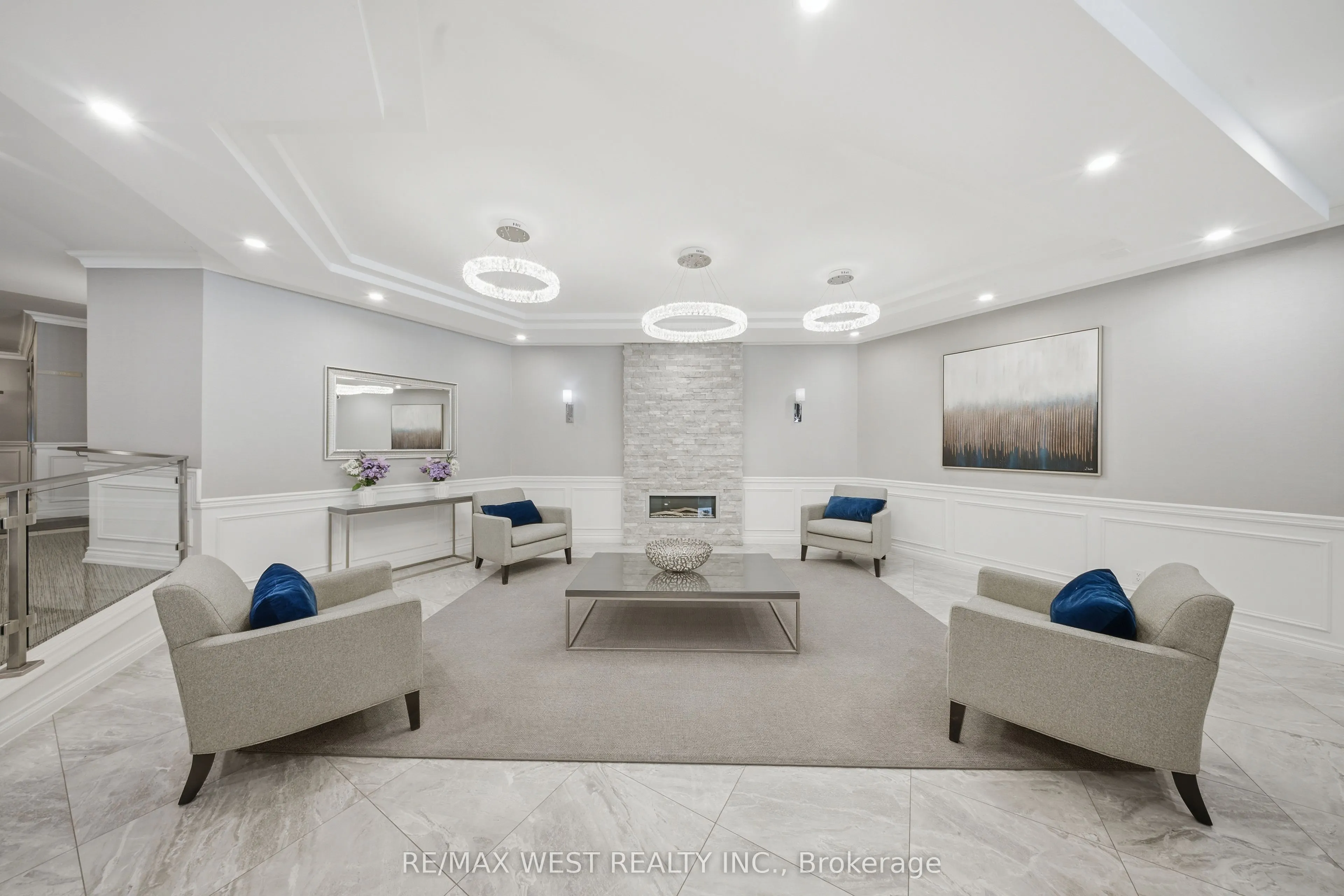 1300 Bloor Street #504