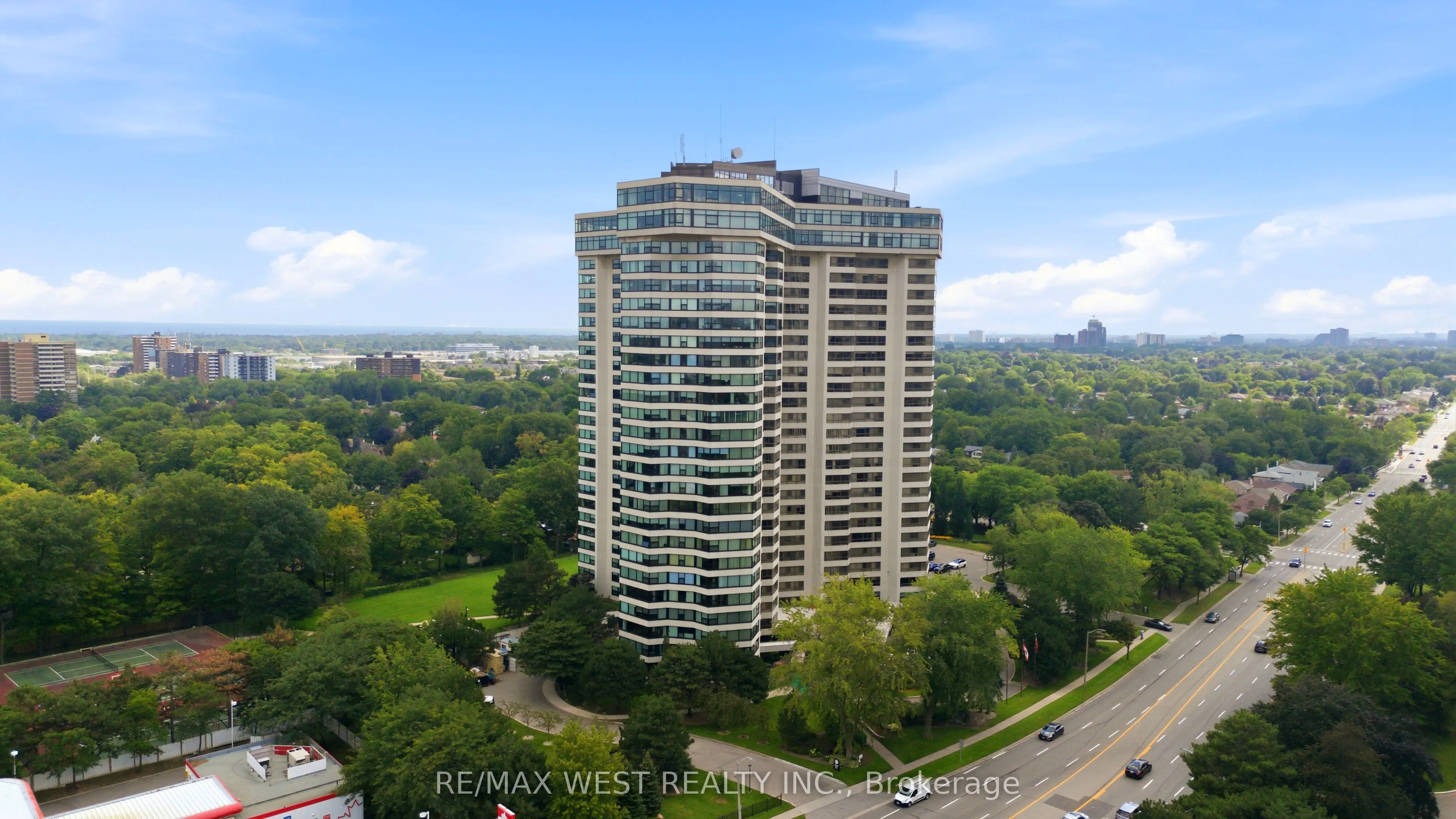 1300 Bloor Street #504